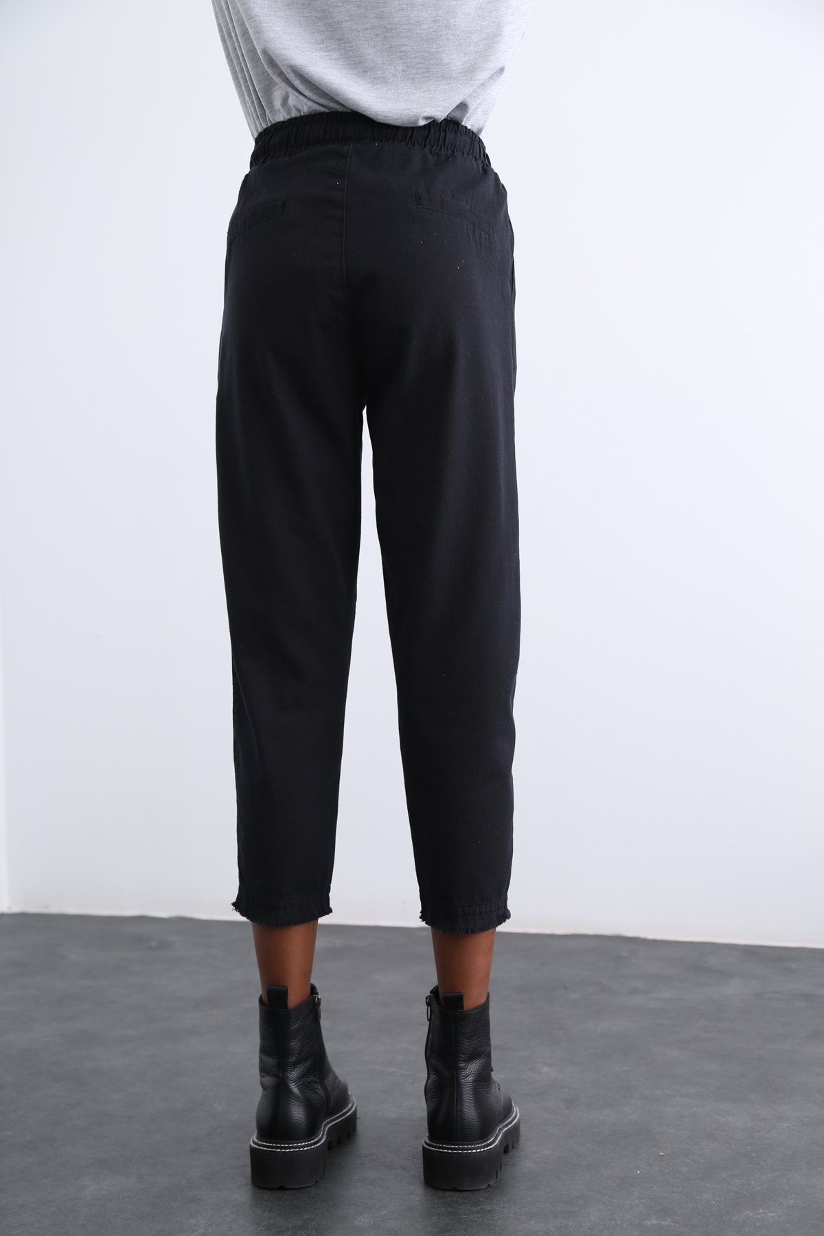 Siyah Beli Lastikli Gabardin Pantolon 1289