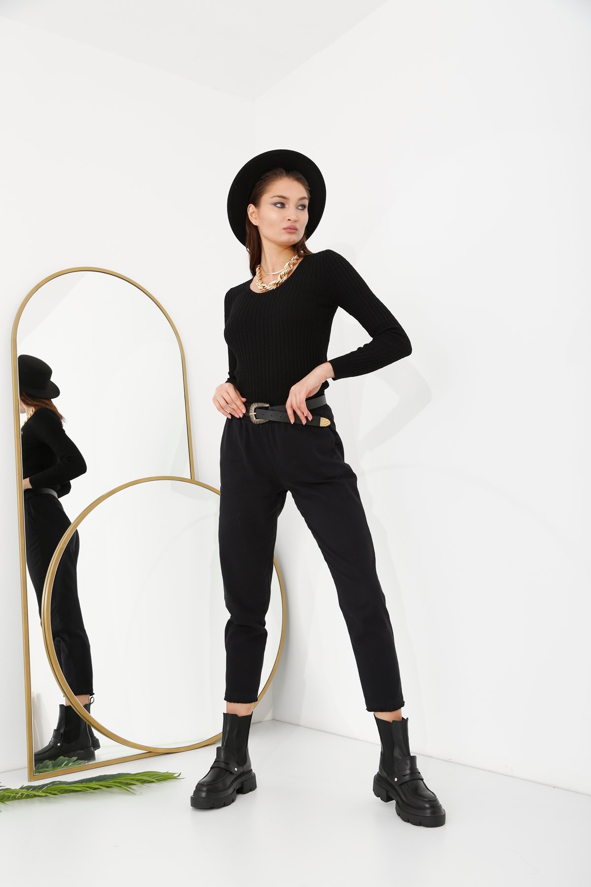 Siyah Beli Lastikli Gabardin Pantolon 00104