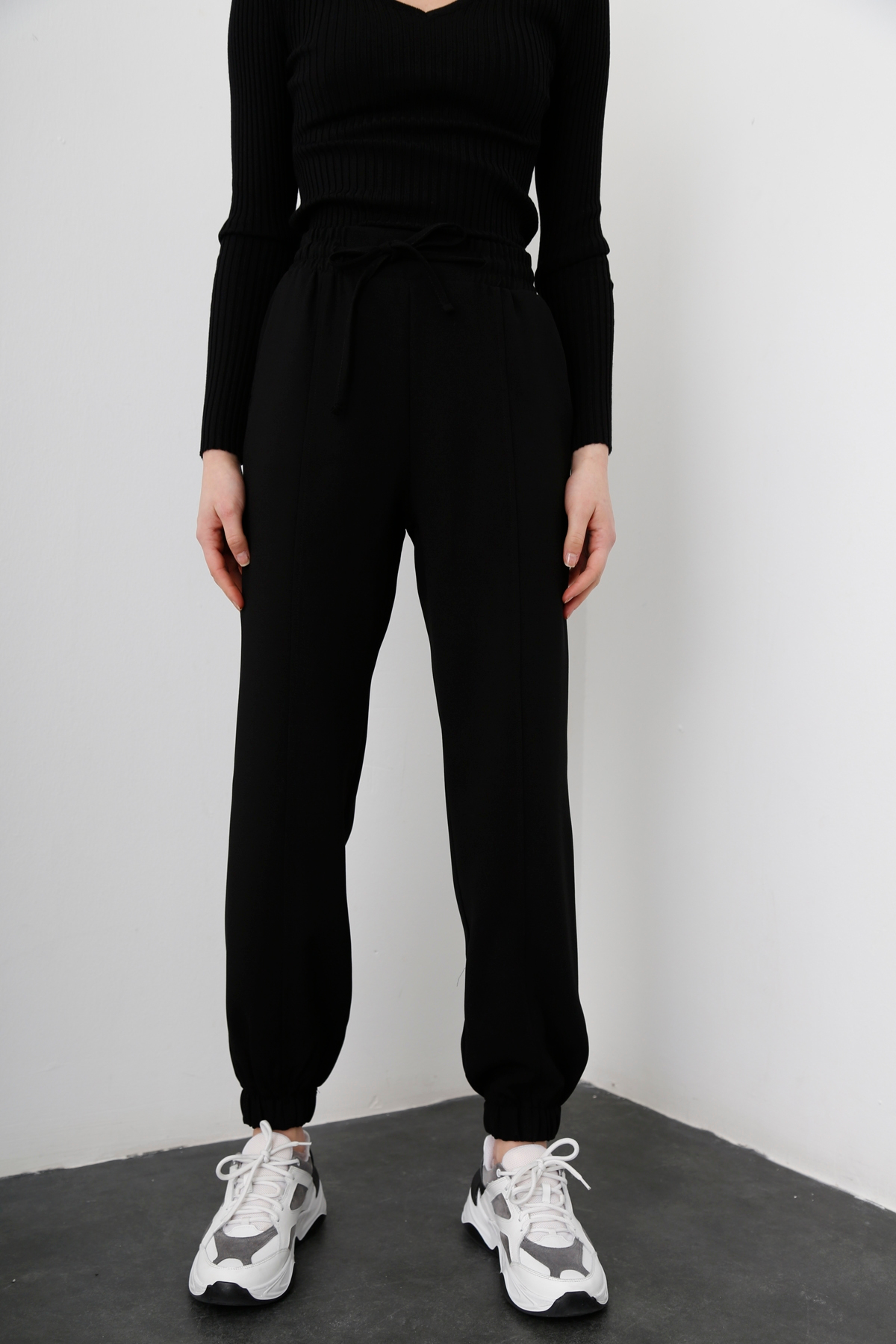 Siyah Beli Lastikli Krep Pantolon 13041