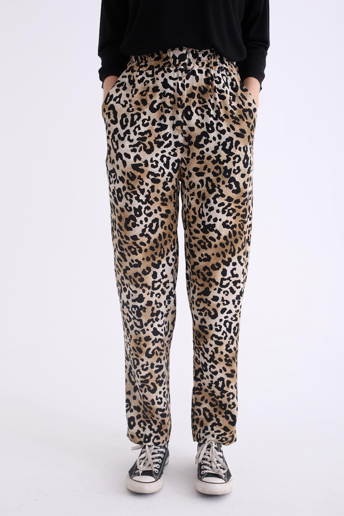 Siyah Beli Lastikli Leopar Havuç Pantolon 40127