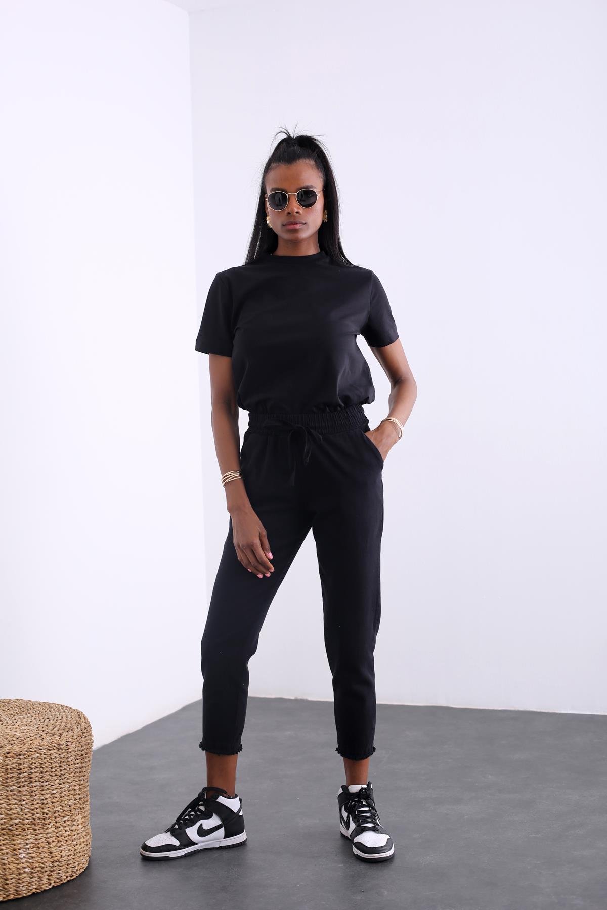 Siyah Bisiklet Yaka Basic Tshirt 