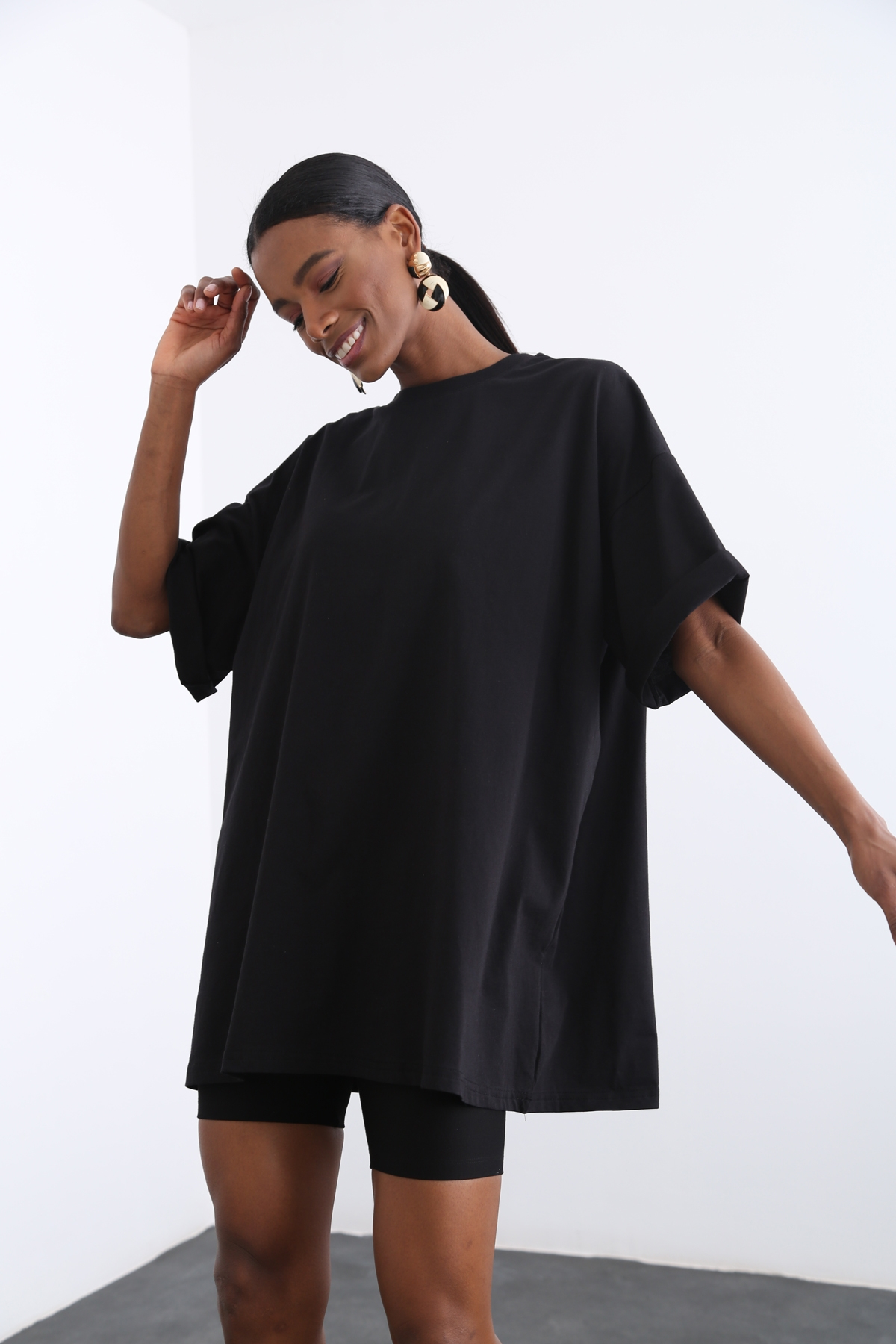 Siyah Bisiklet Yaka Oversize Tshirt 12135