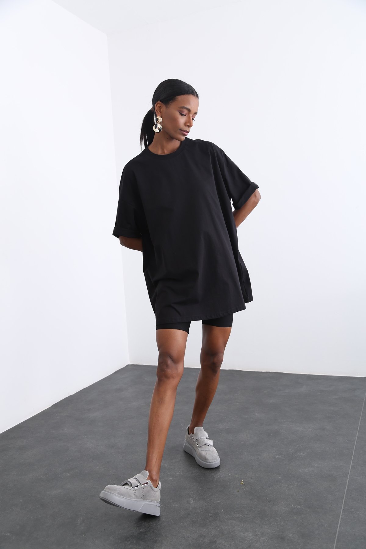 Siyah Bisiklet Yaka Oversize Tshirt 12135