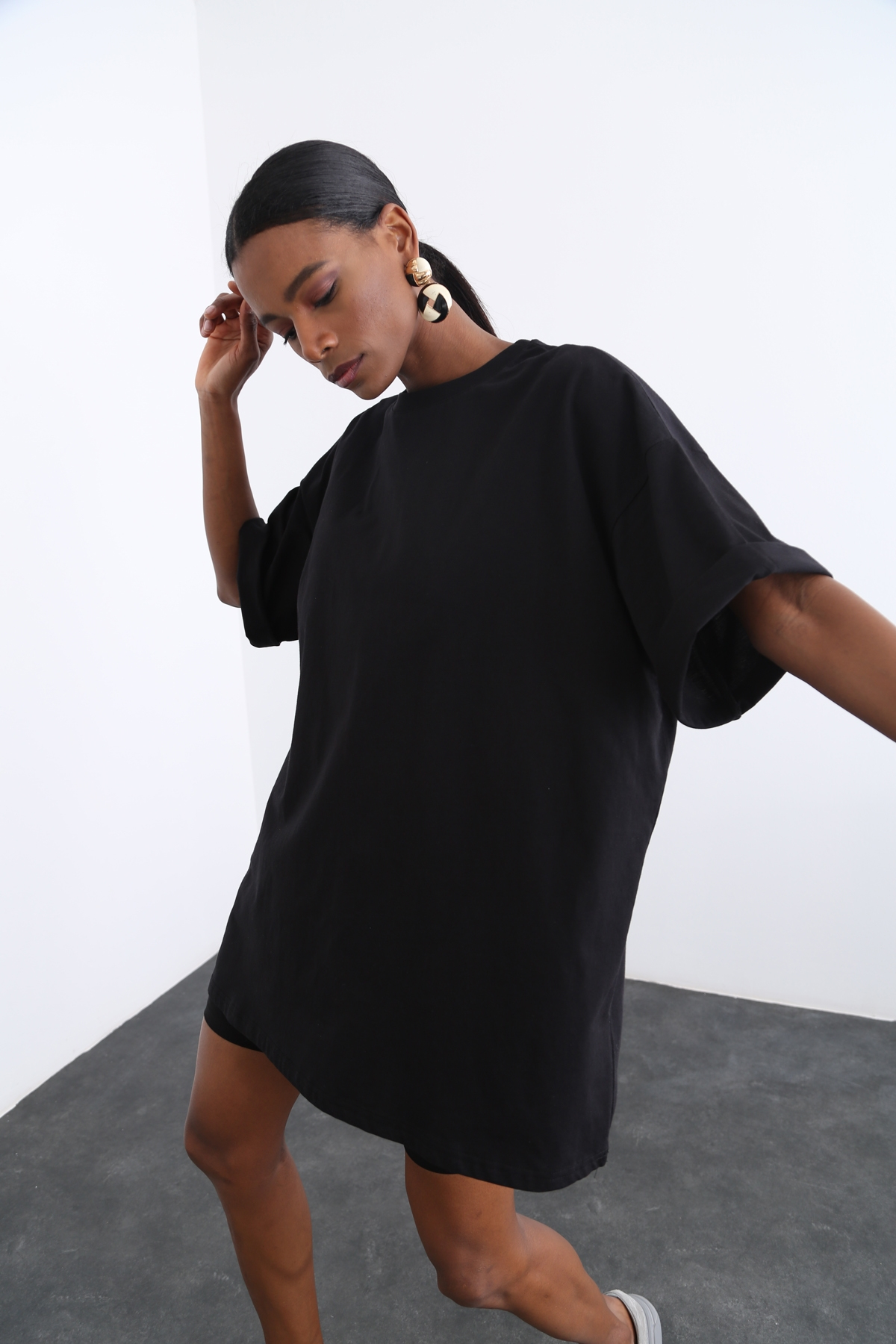 Siyah Bisiklet Yaka Oversize Tshirt 12135
