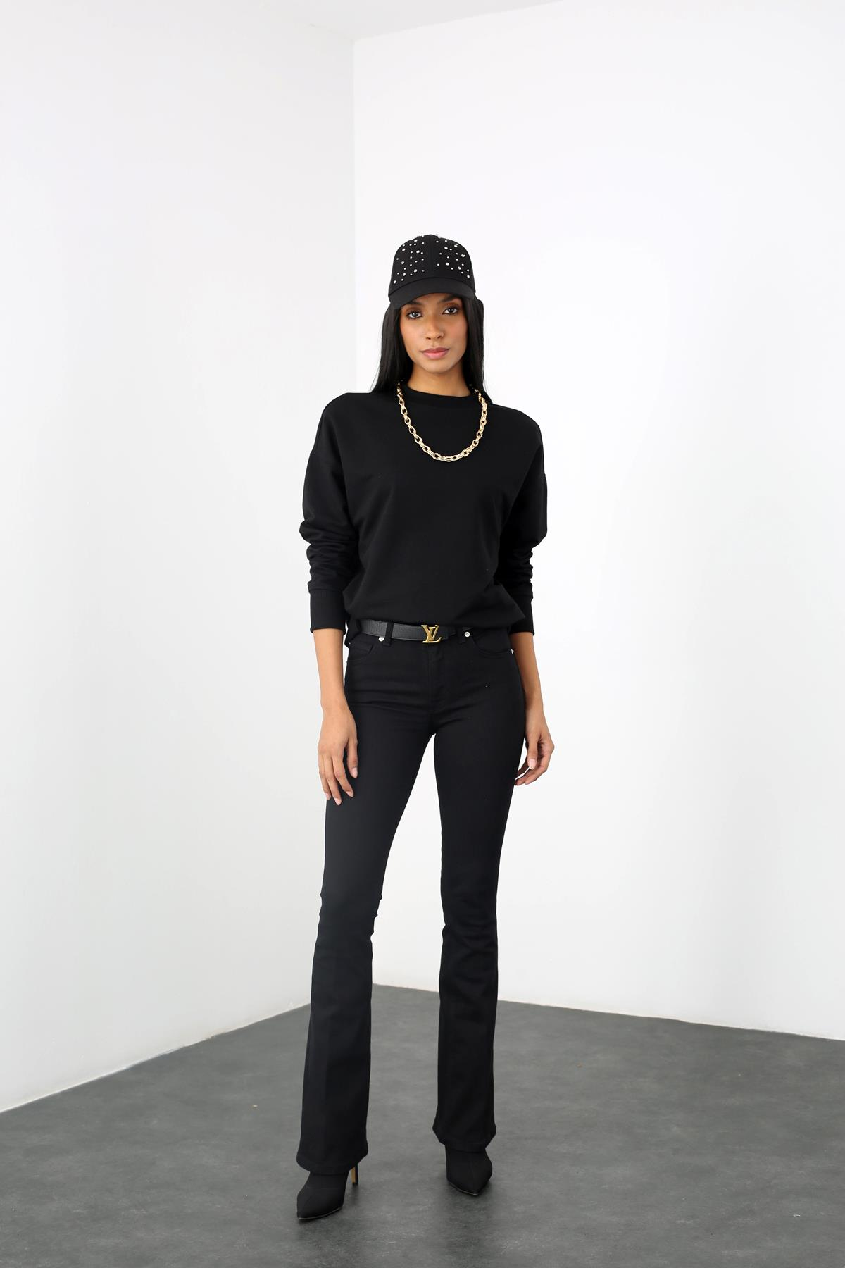 Siyah Bisiklet Yaka Sweatshirt 