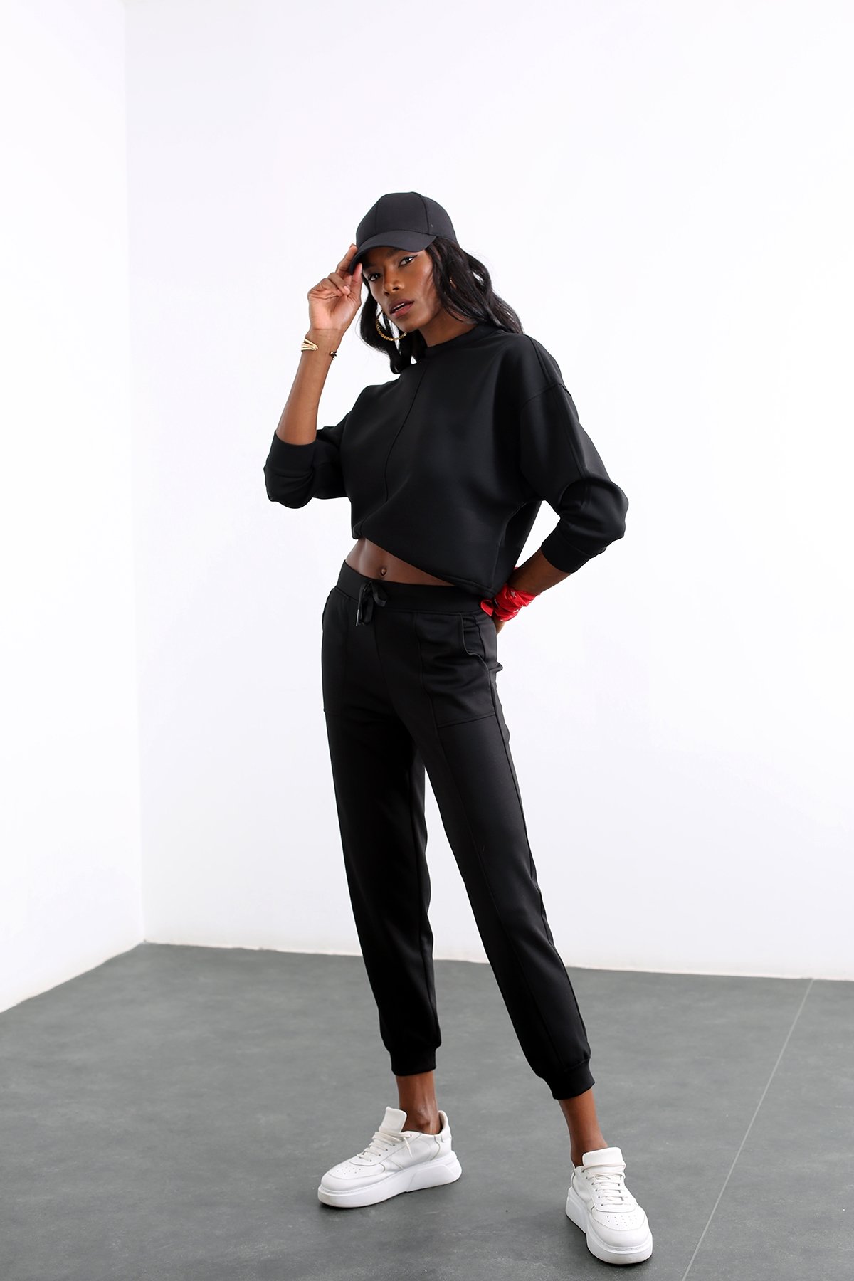 Siyah Bisiklet Yaka Sweatshirt Takım 4587