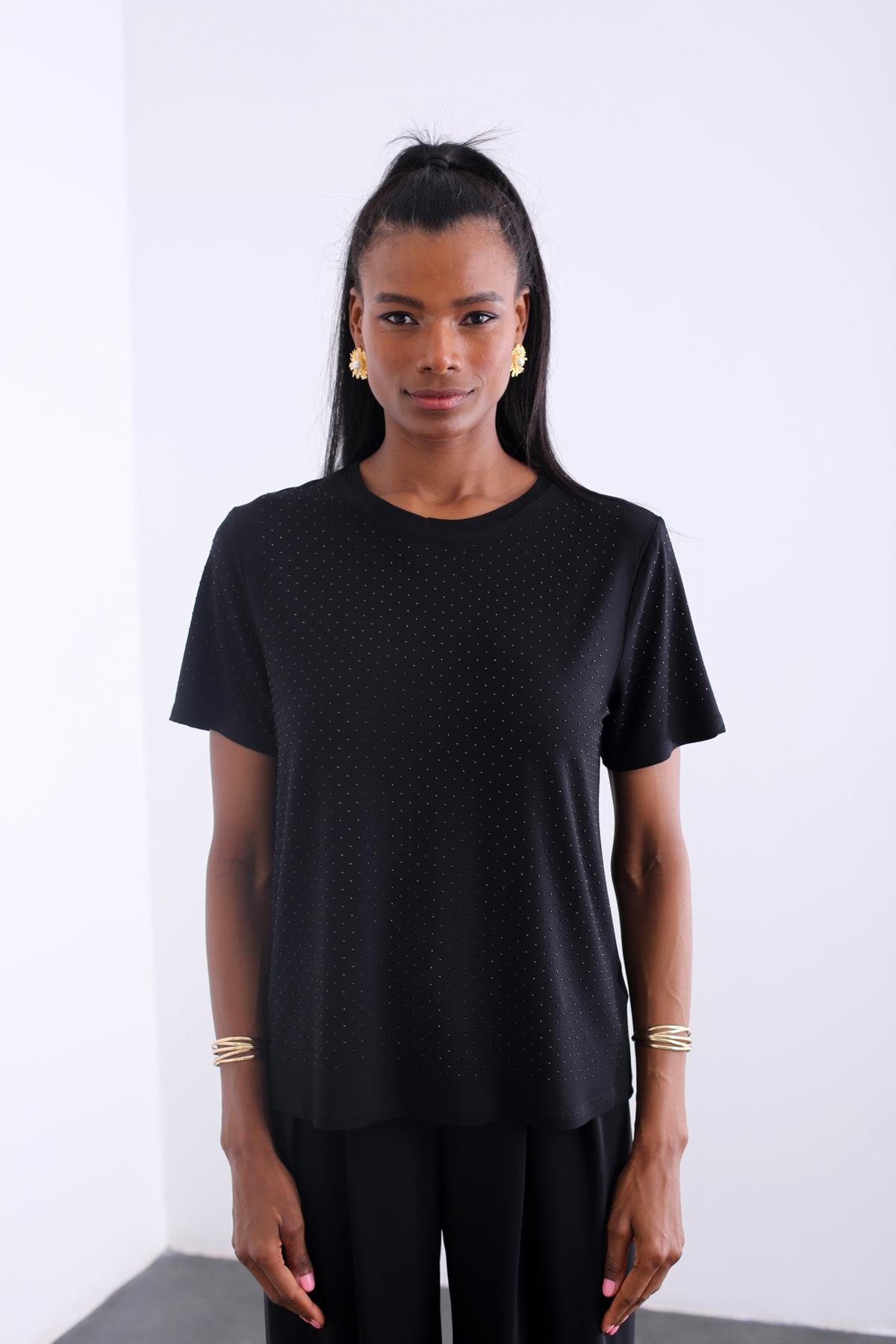 Siyah Bisiklet Yaka Taşlı Basic Tshirt 14319