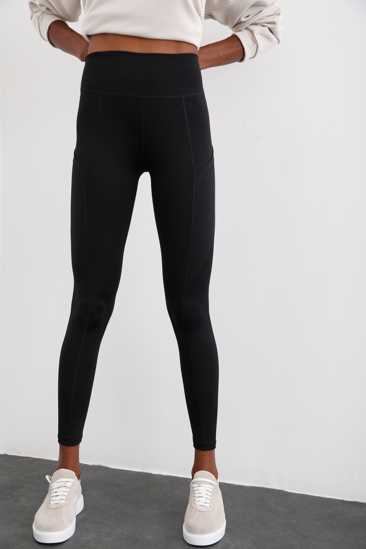 Siyah Cepli Sporcu Tayt 039