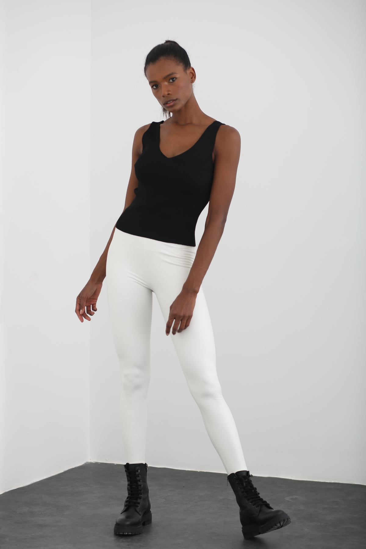 Siyah Çift V Yaka Triko Bluz 5594