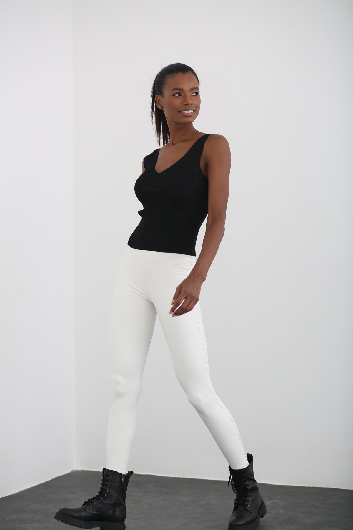 Siyah Çift V Yaka Triko Bluz 5594
