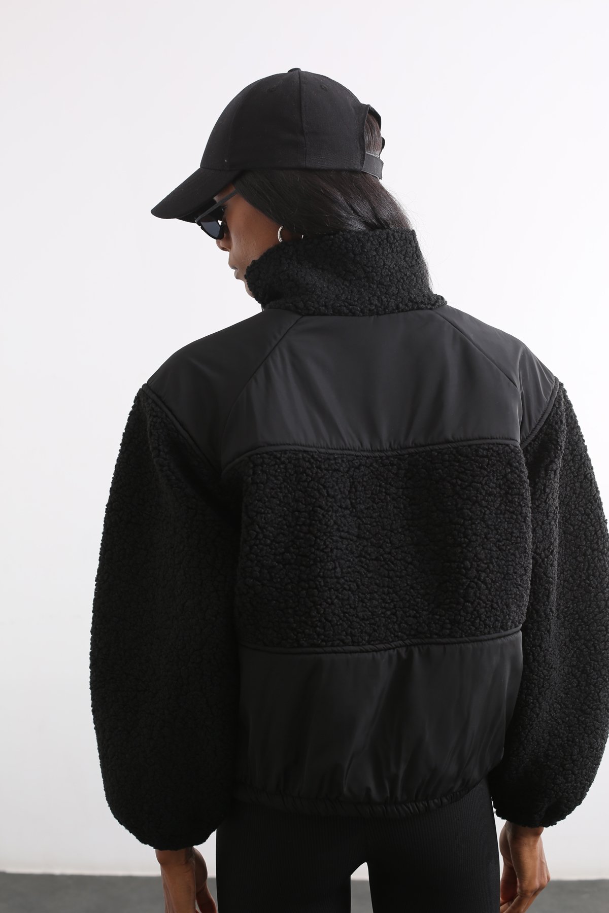 Siyah Çıtçıtlı Fermuarlı Sweatshirt 27391