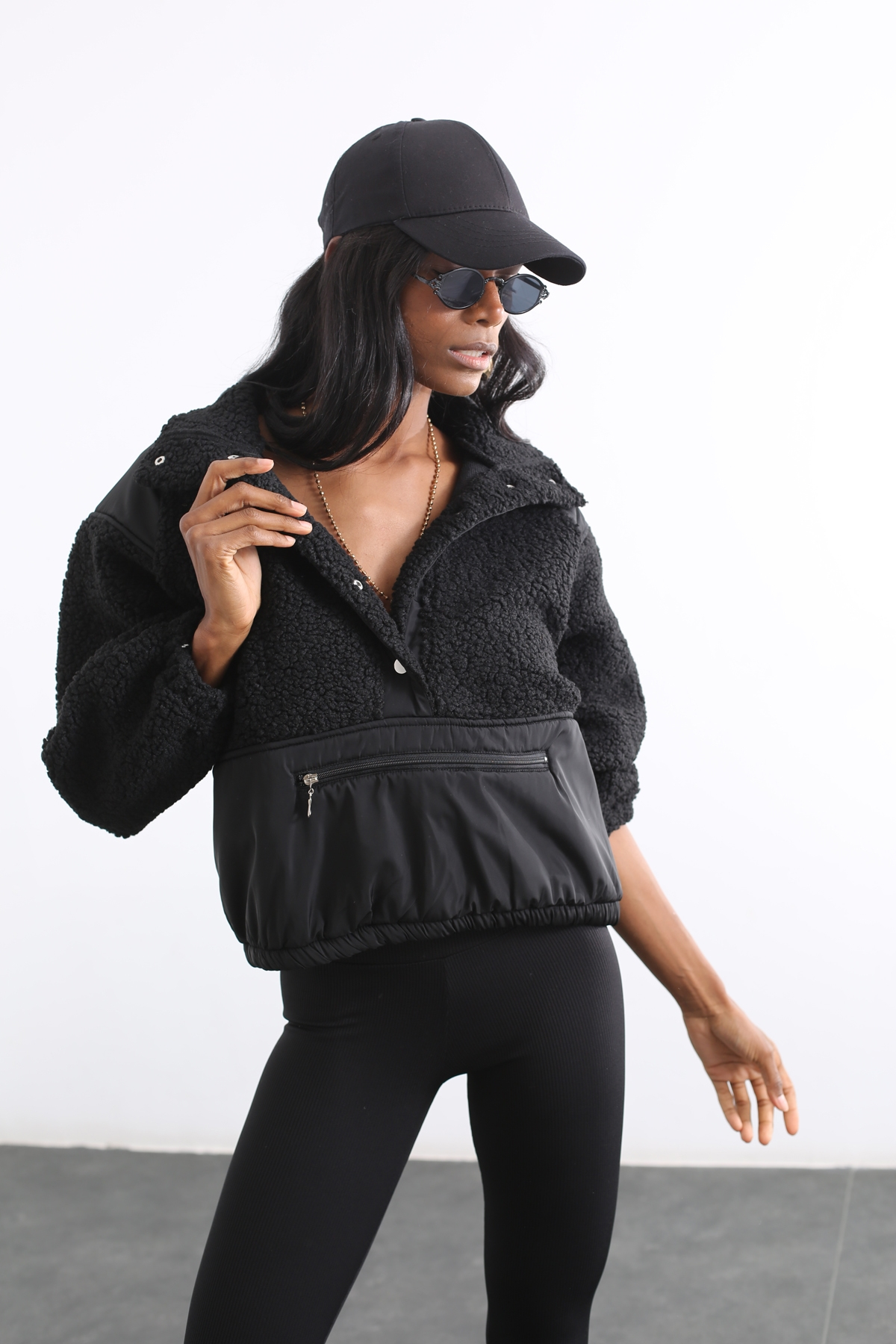 Siyah Çıtçıtlı Fermuarlı Sweatshirt 27391