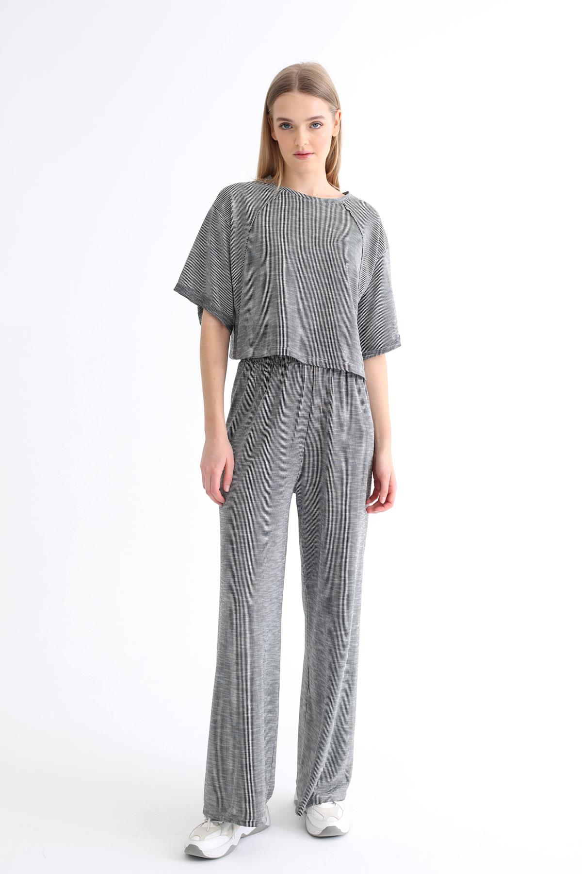 Siyah Çizgili Crop Pantolon Takım 1260