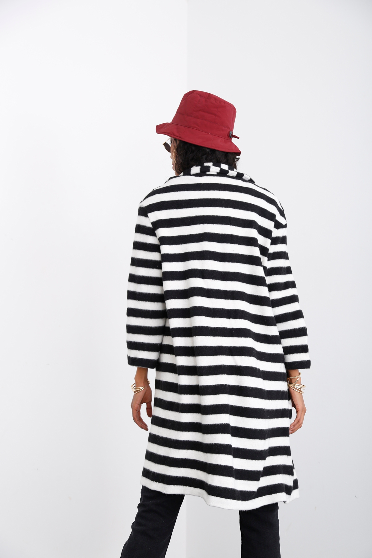 Siyah Çizgili Oversize Maxi Ceket 