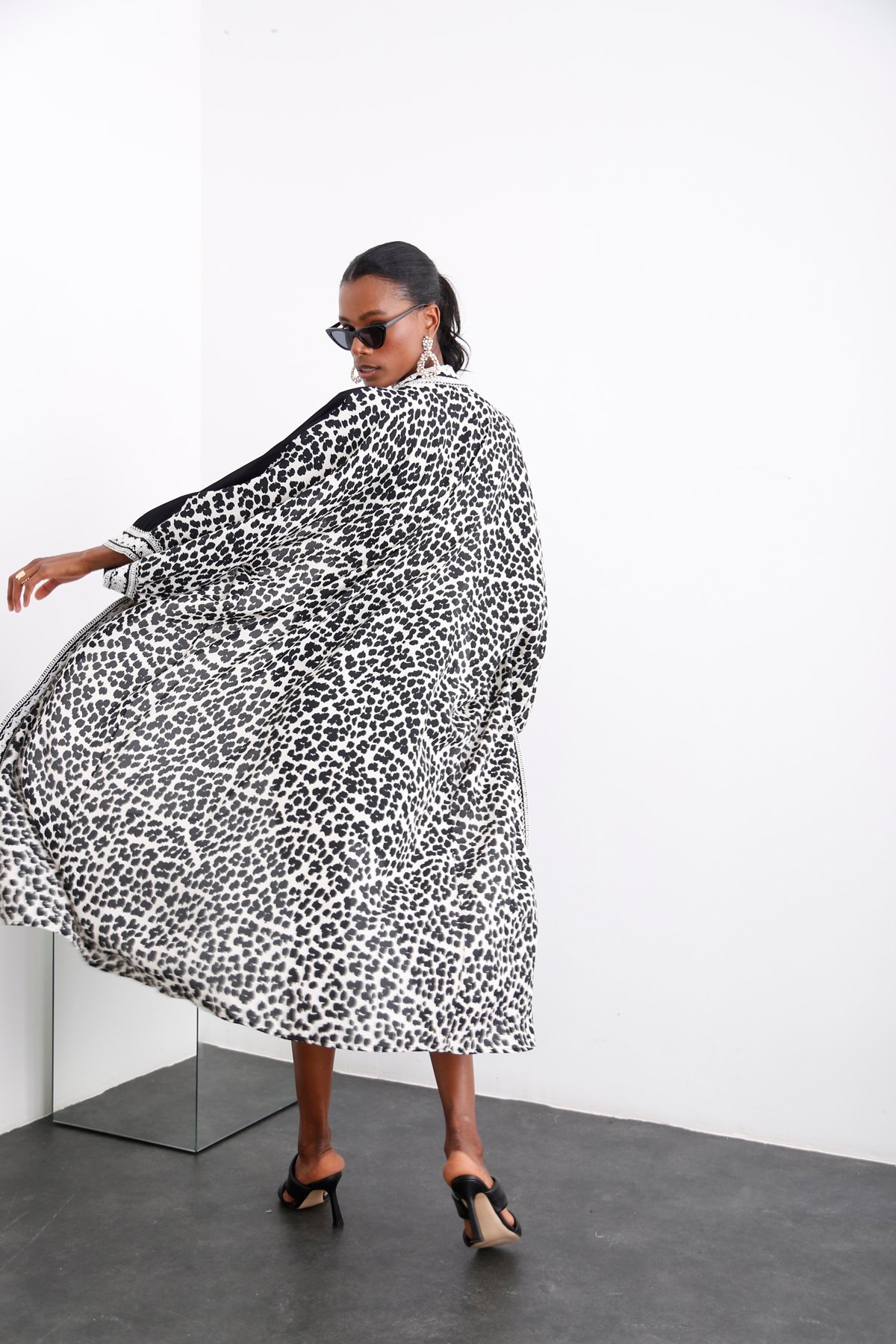 Siyah Desenli Kimono 