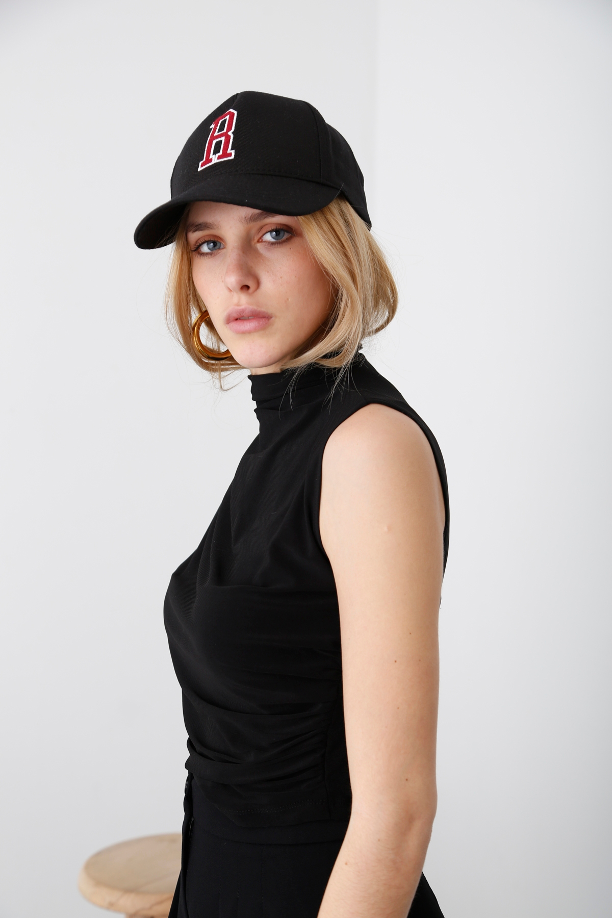 Siyah Drape Detaylı Kolsuz Bluz 0029