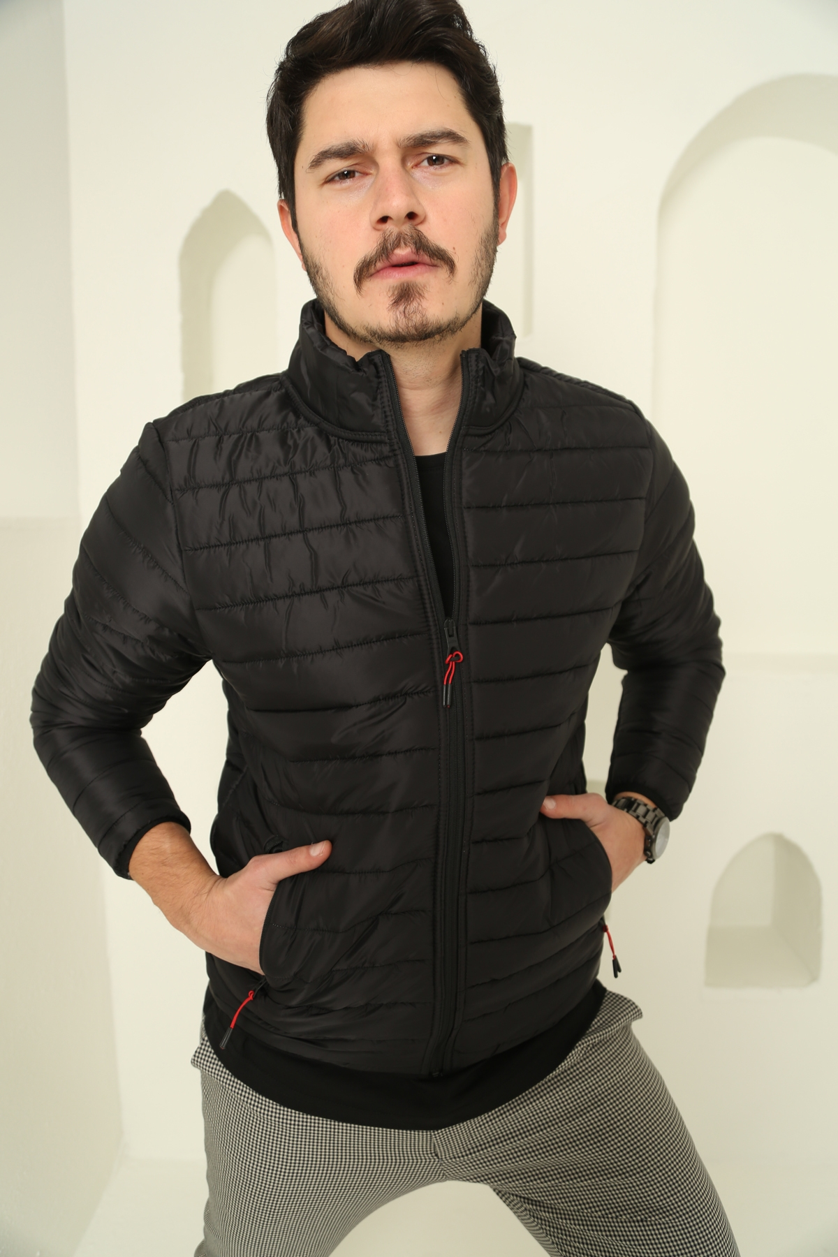Siyah Erkek Dik Yaka Şişme Mont 2011084