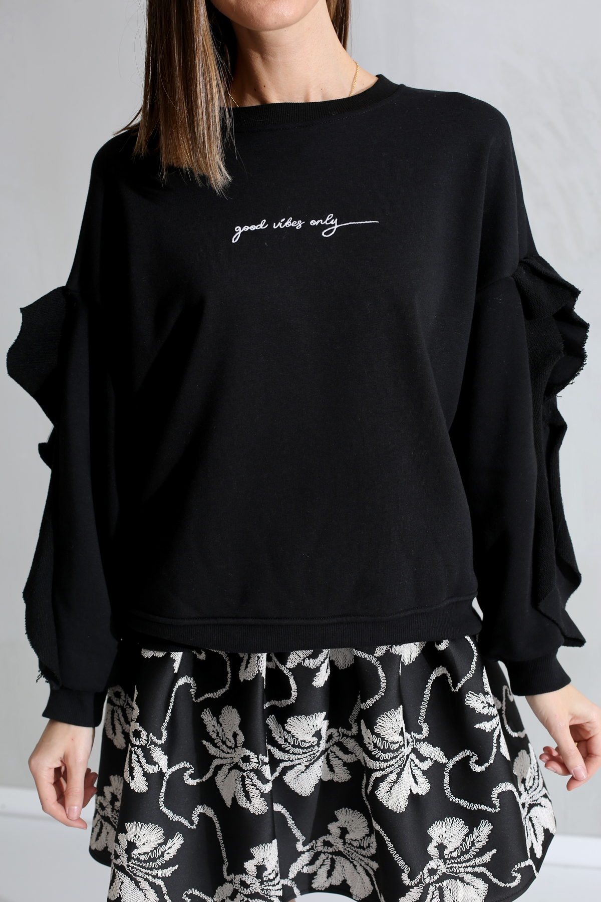 Siyah Good Vibes Only İşlemeli Sweatshirt
