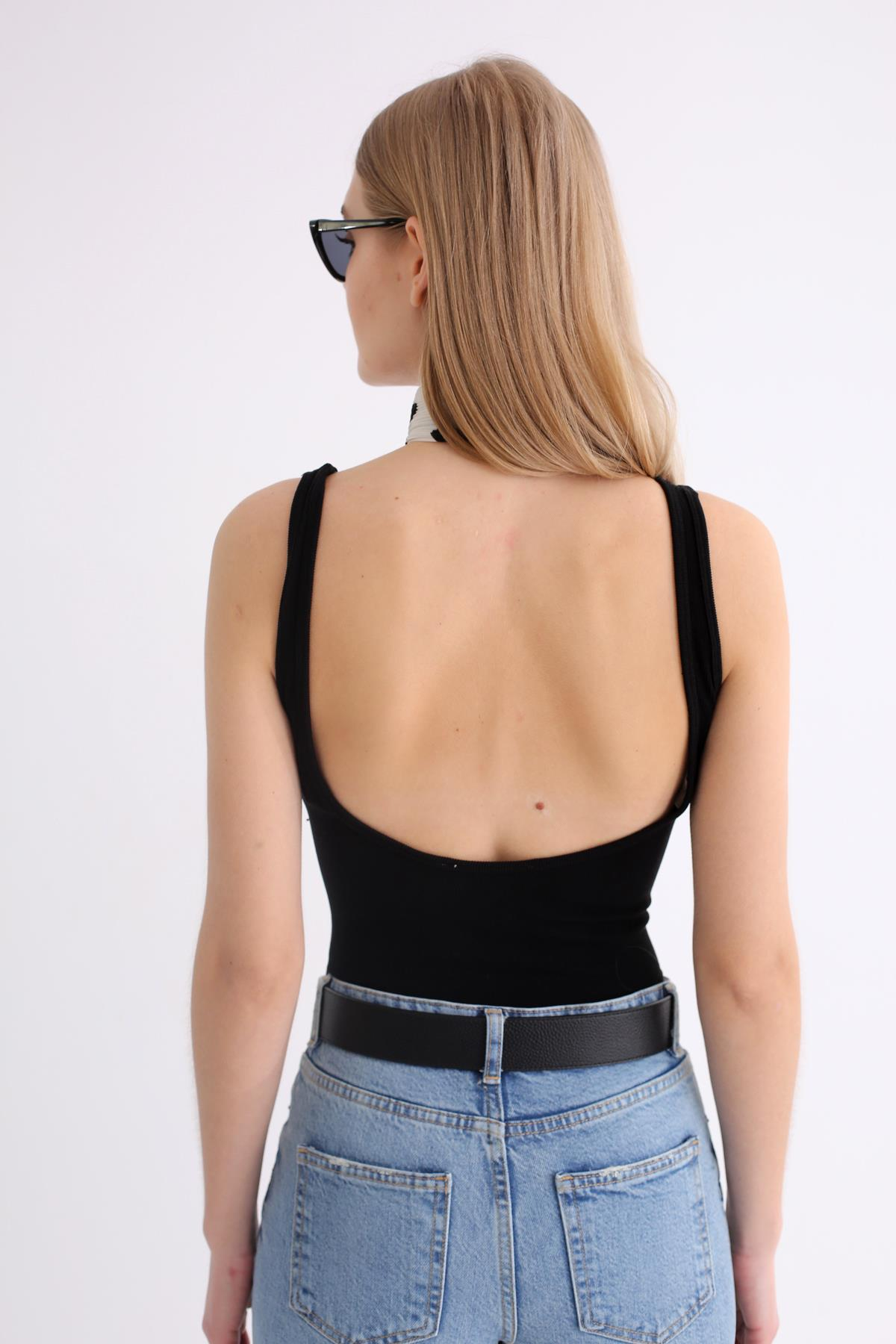 Siyah Kalın Askılı Bodysuit 