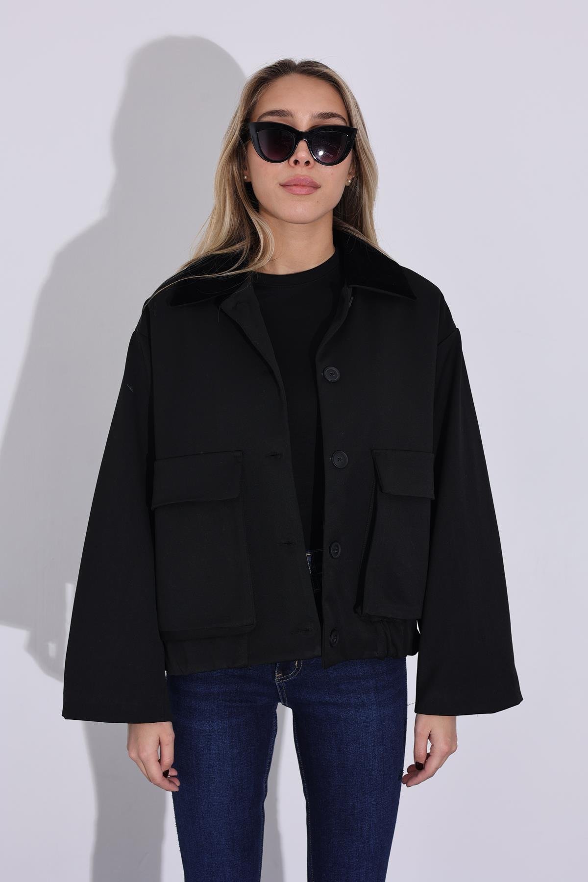 Siyah Kapak Cepli Bomber Ceket 235071