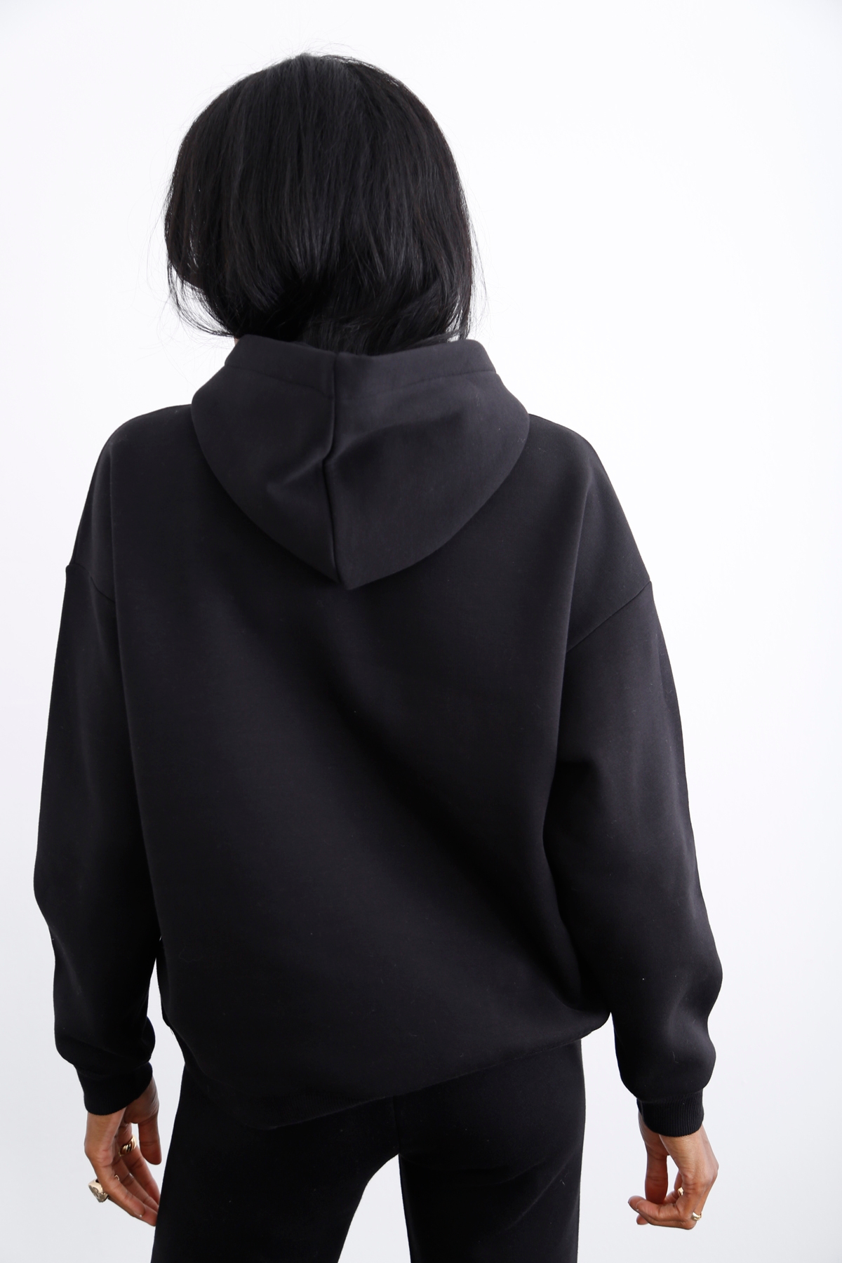 Siyah Kapüşonlu Şardonlu Sweatshirt 