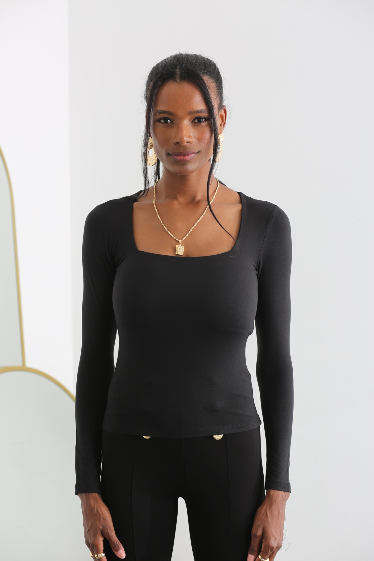 Siyah Kare Yaka Uzun Kol Crop Tshirt 4430