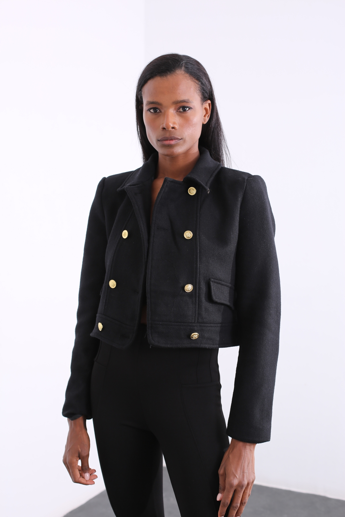 Siyah Kaşe Kısa Mont 