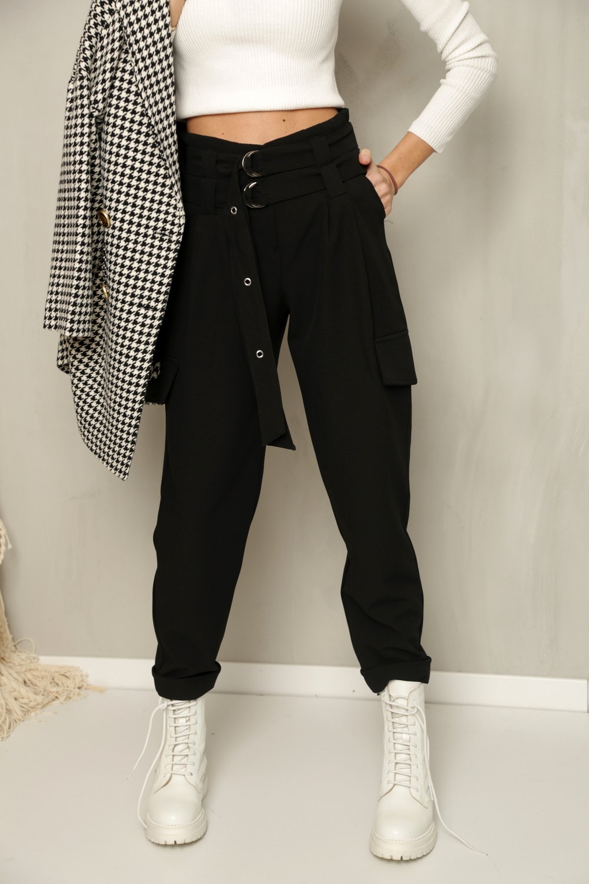 Siyah Kemerli Duble Paça Pantolon 70685