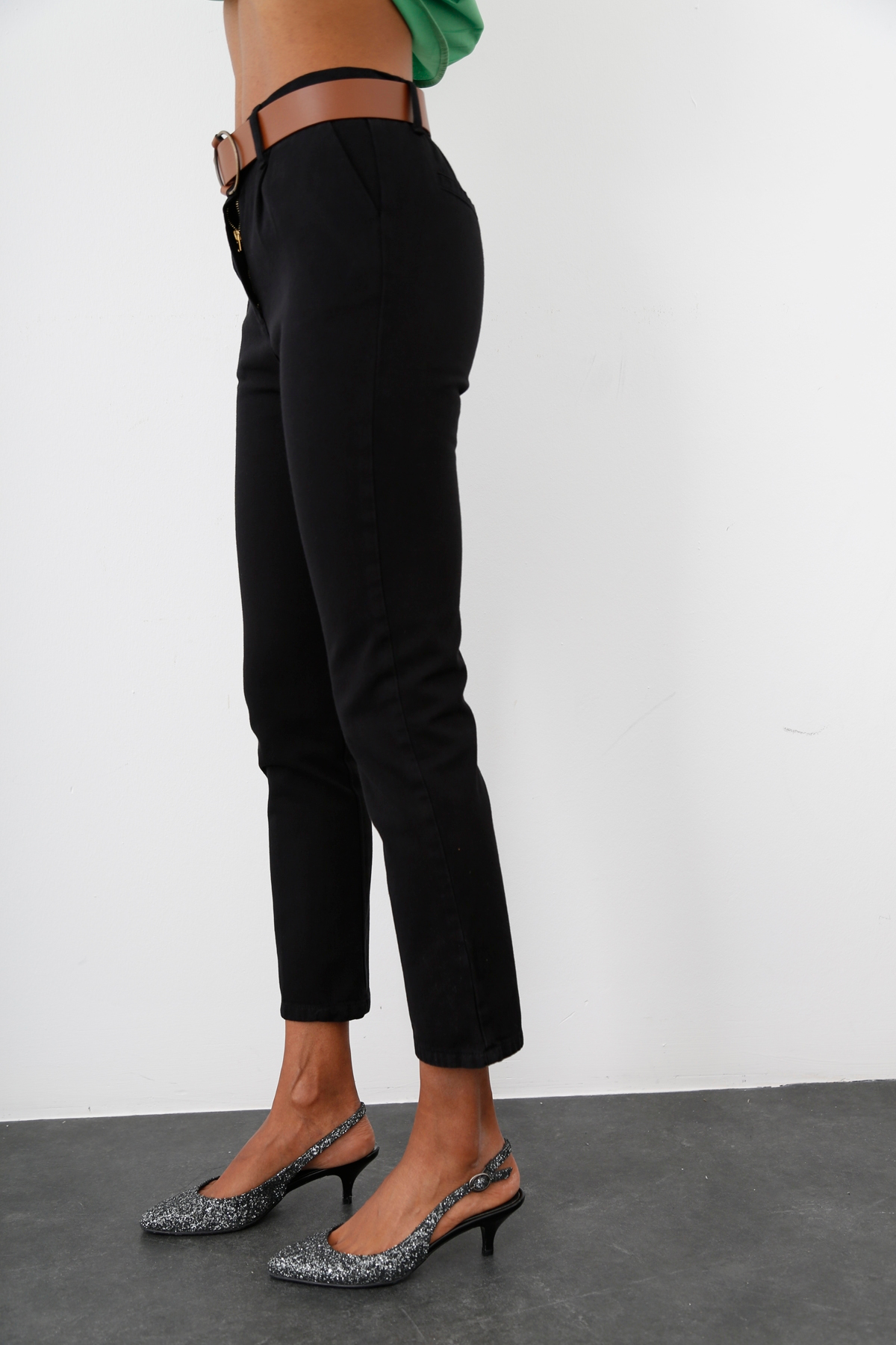 Siyah Kendinden Kemerli Pantolon 4204