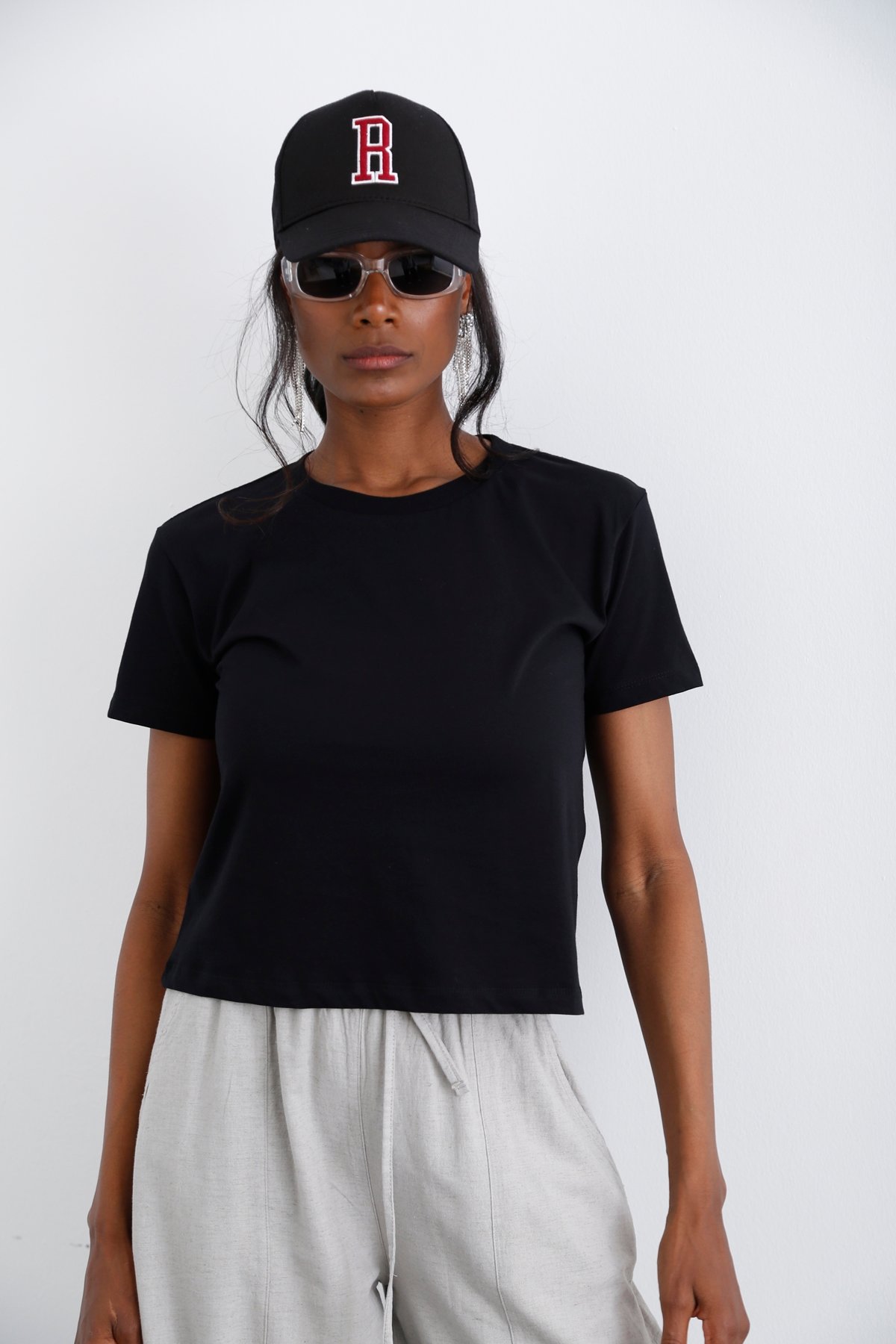 Siyah Kısa Kol Basic Tshirt 210094