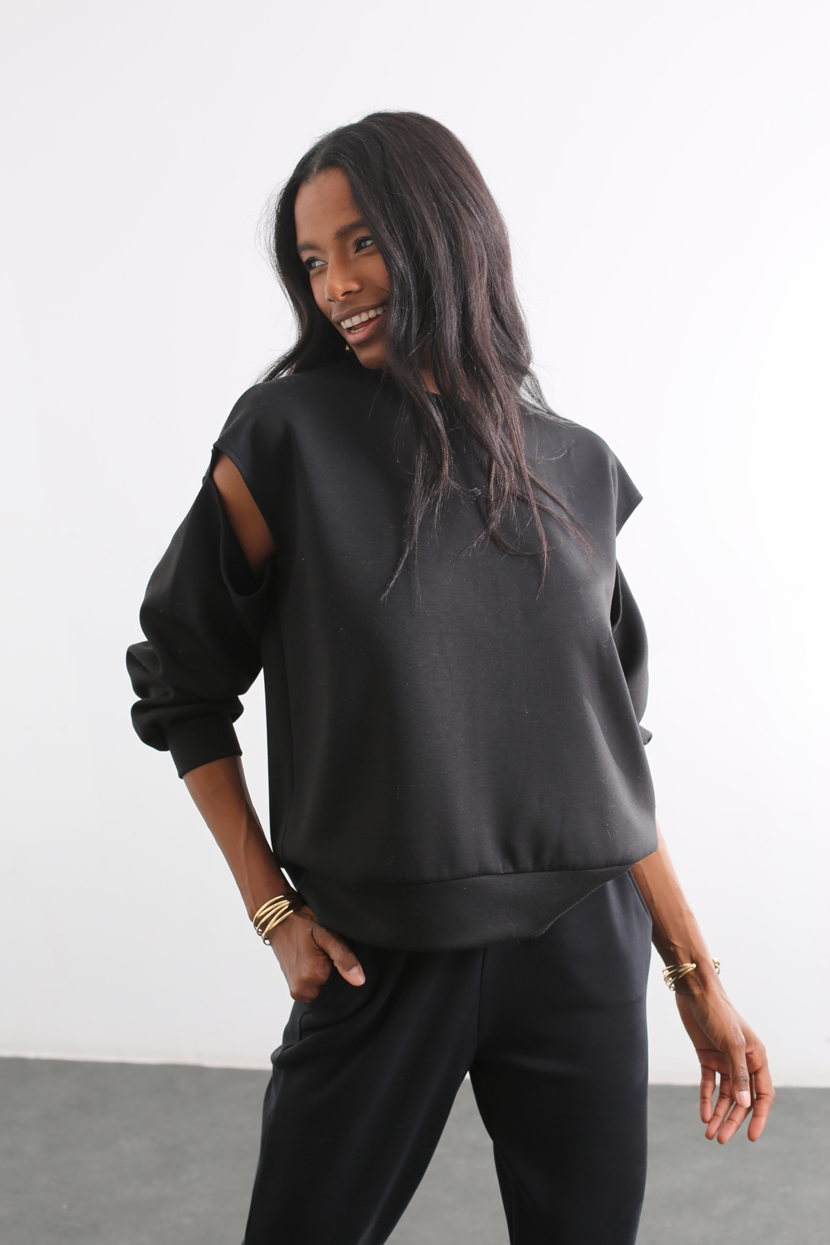 Siyah Kol Detaylı Sweatshirt 0109