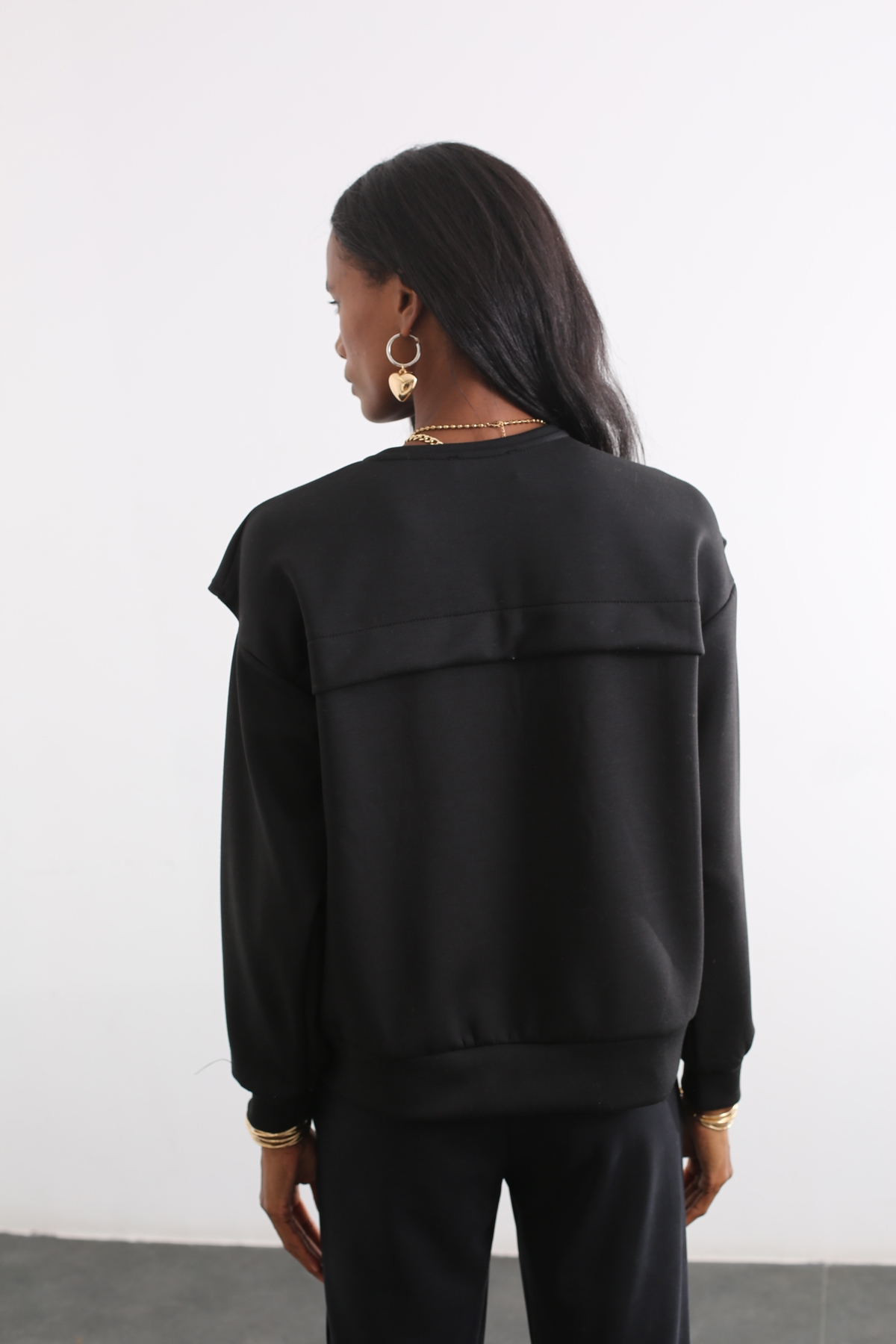 Siyah Kol Detaylı Sweatshirt 0109