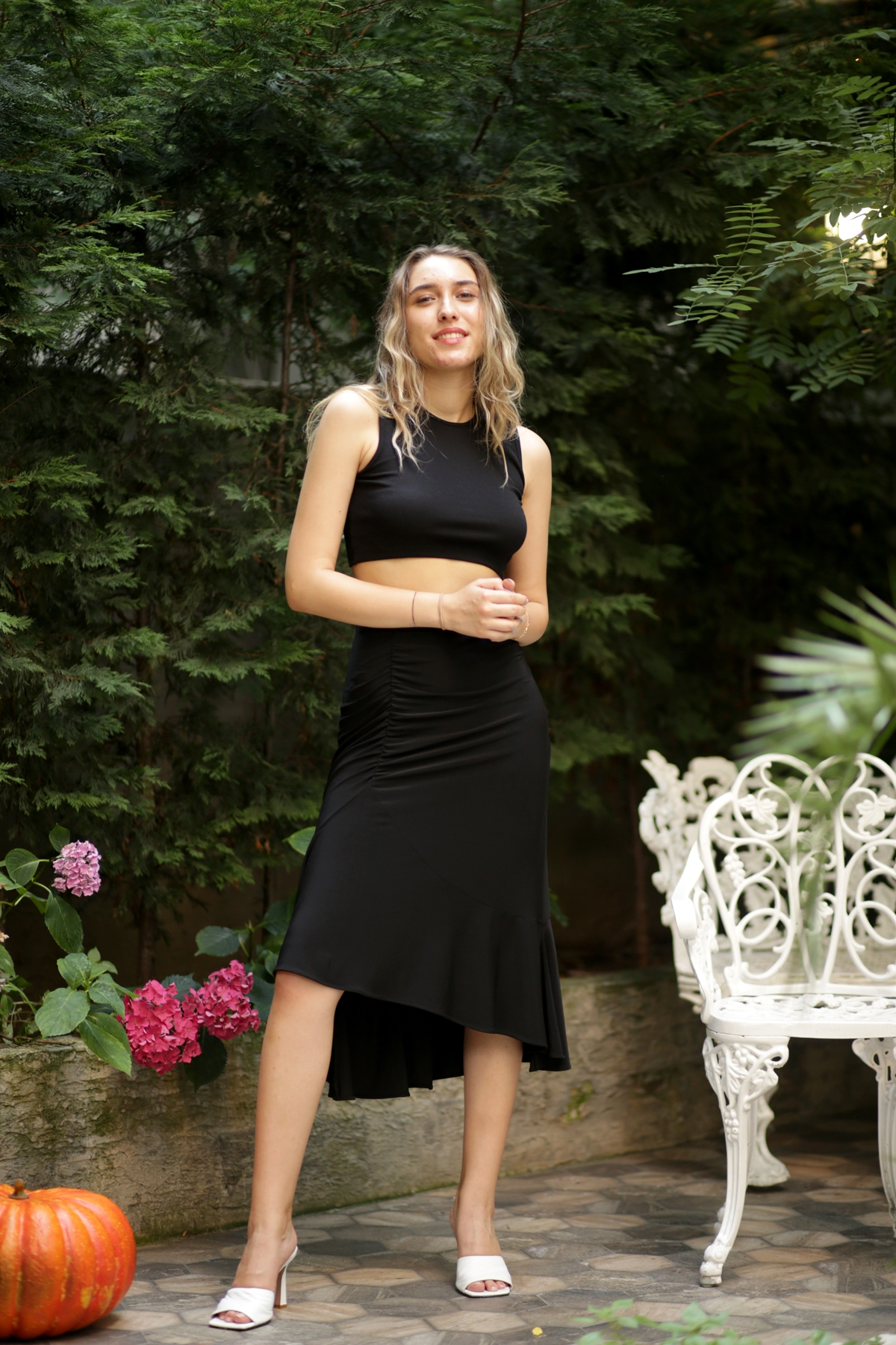 Siyah Kolsuz Crop Bluz 