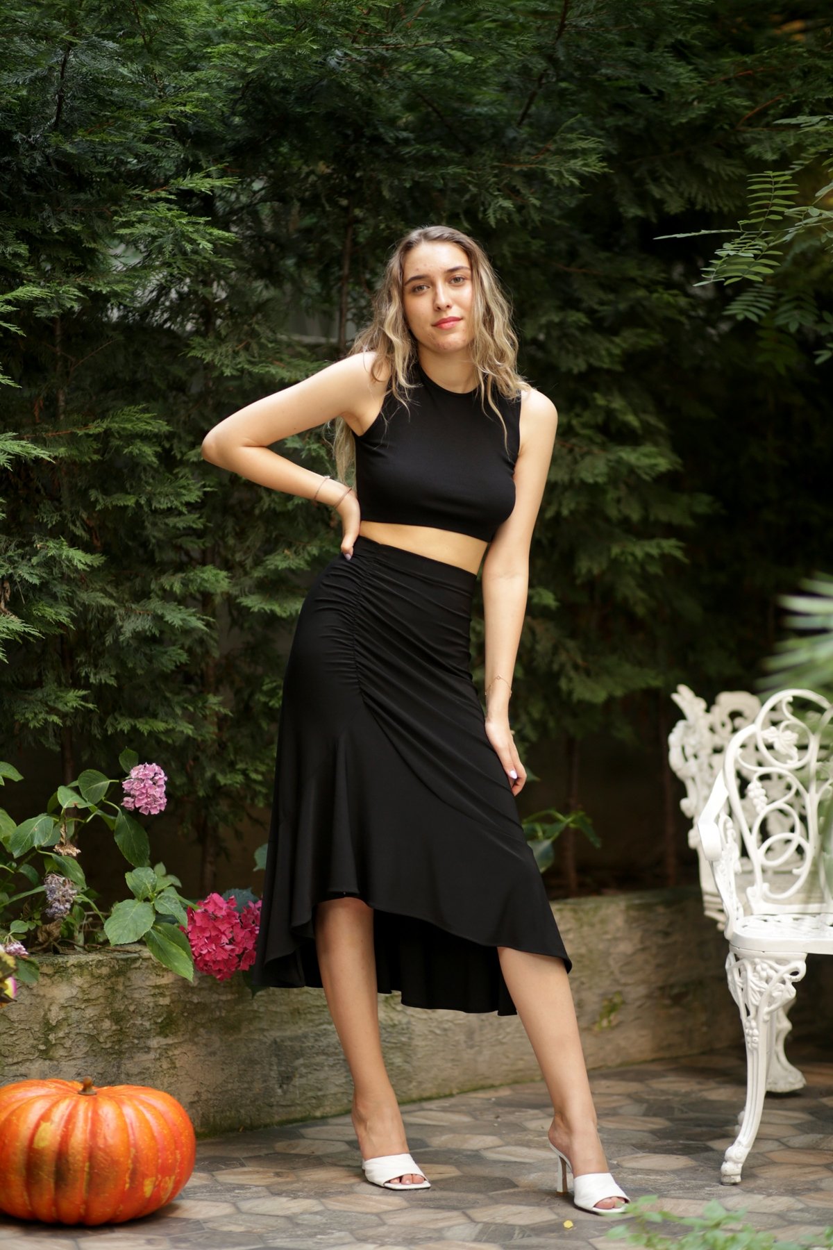 Siyah Kolsuz Crop Bluz 