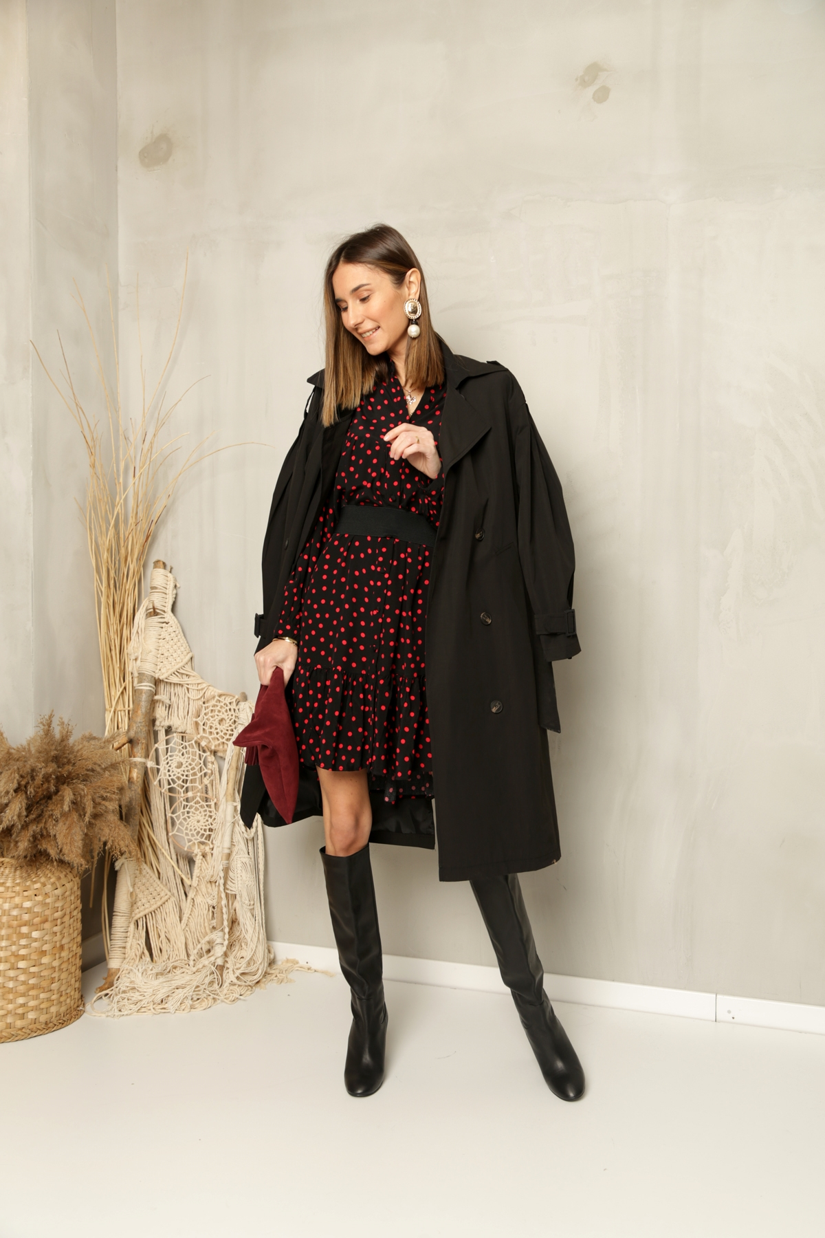 Siyah Kolu Piliseli Trenchcoat 87021