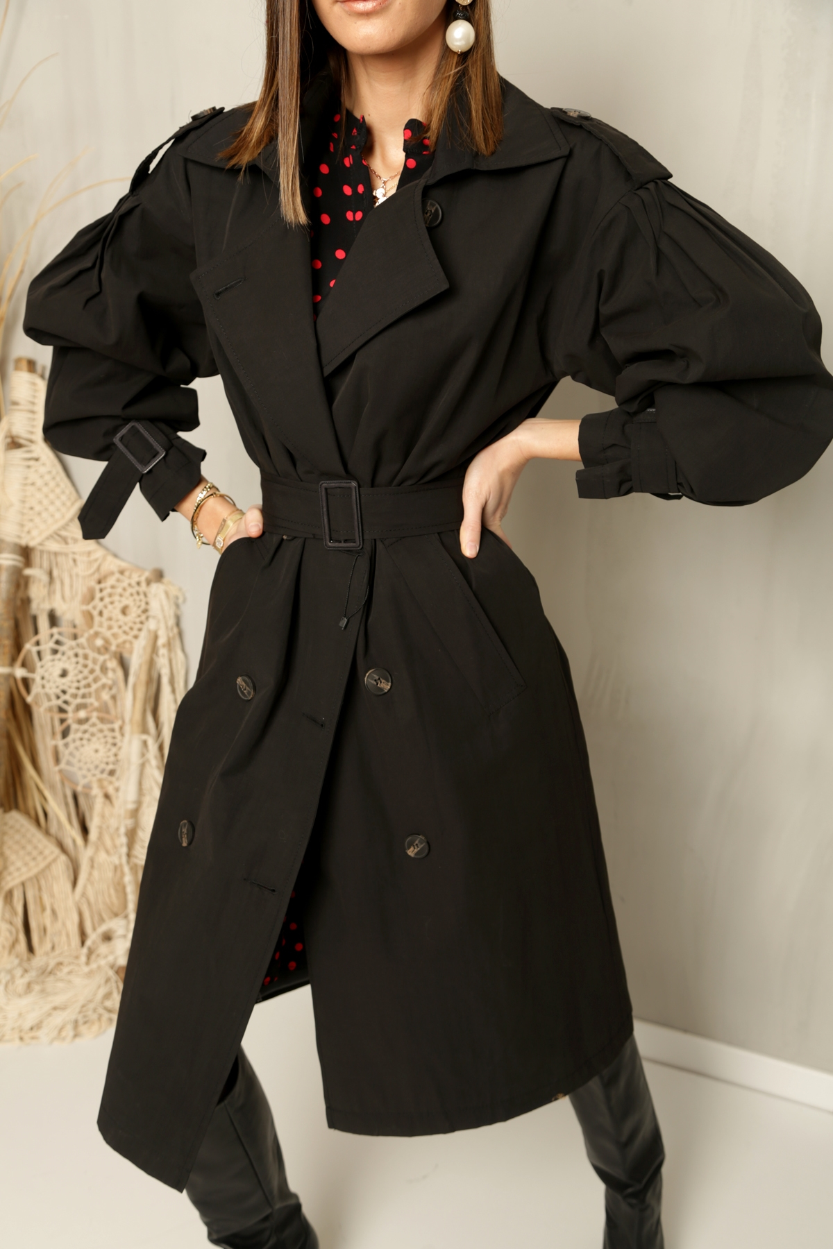 Siyah Kolu Piliseli Trenchcoat 87021