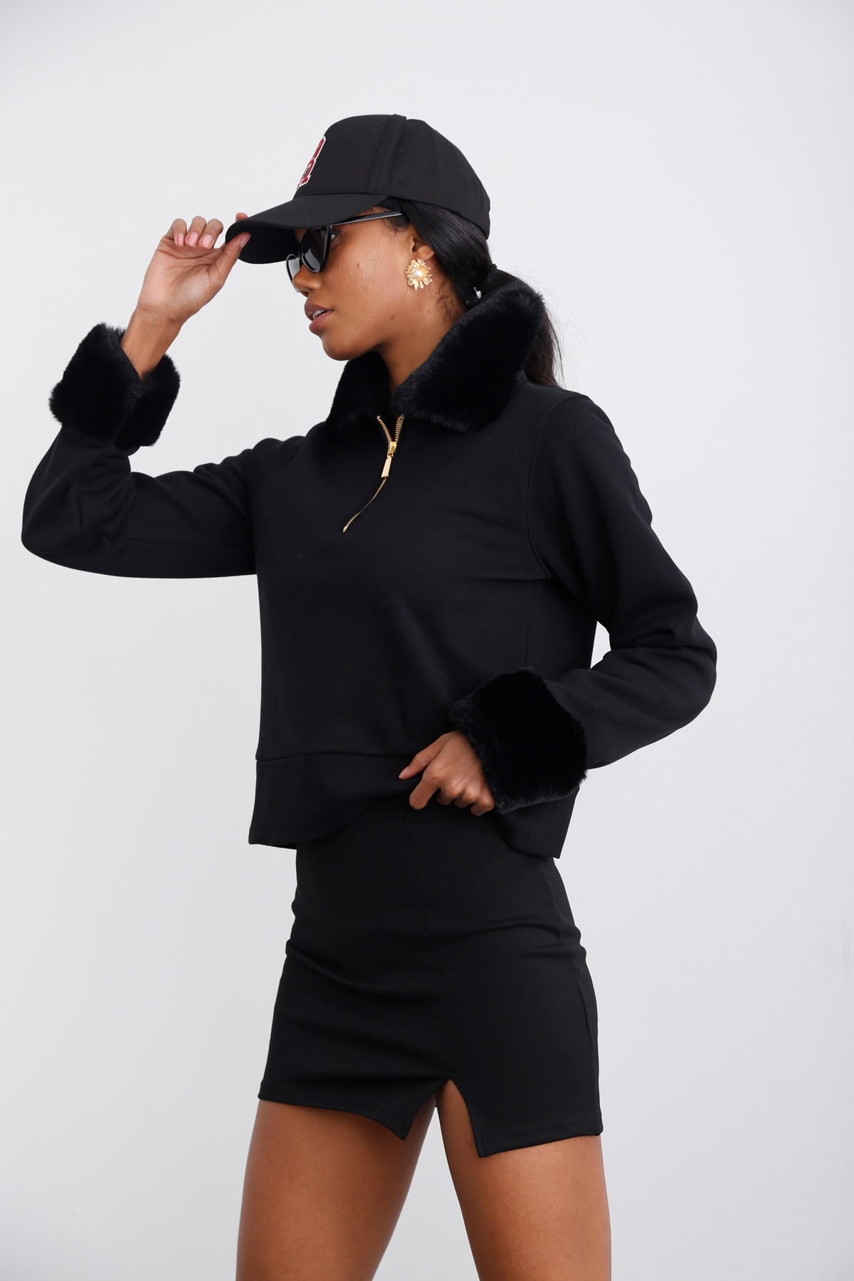 Siyah Kürk Detaylı Şardonlu Sweatshirt 