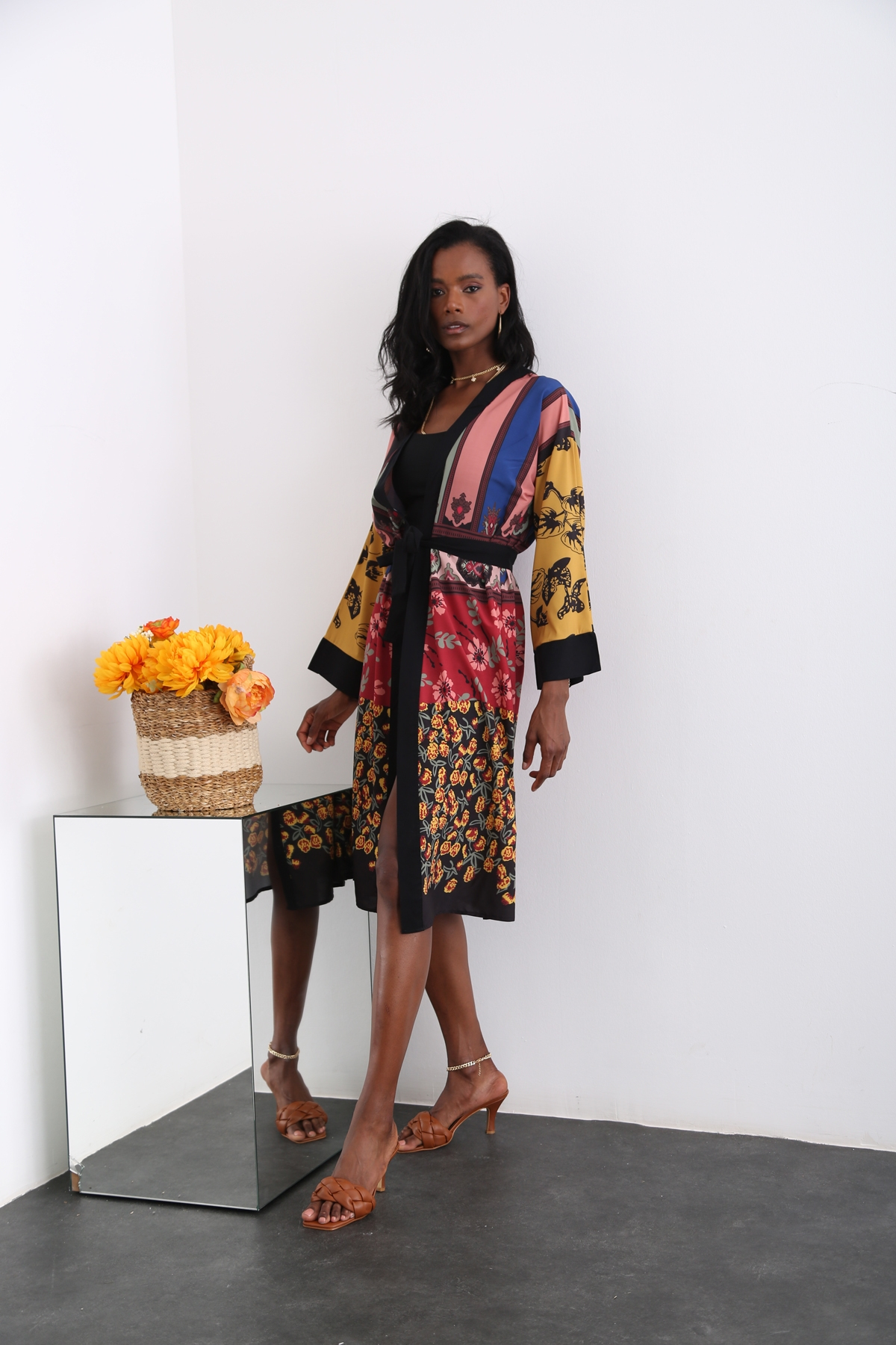 Siyah Kuşaklı Desenli Kimono 0190