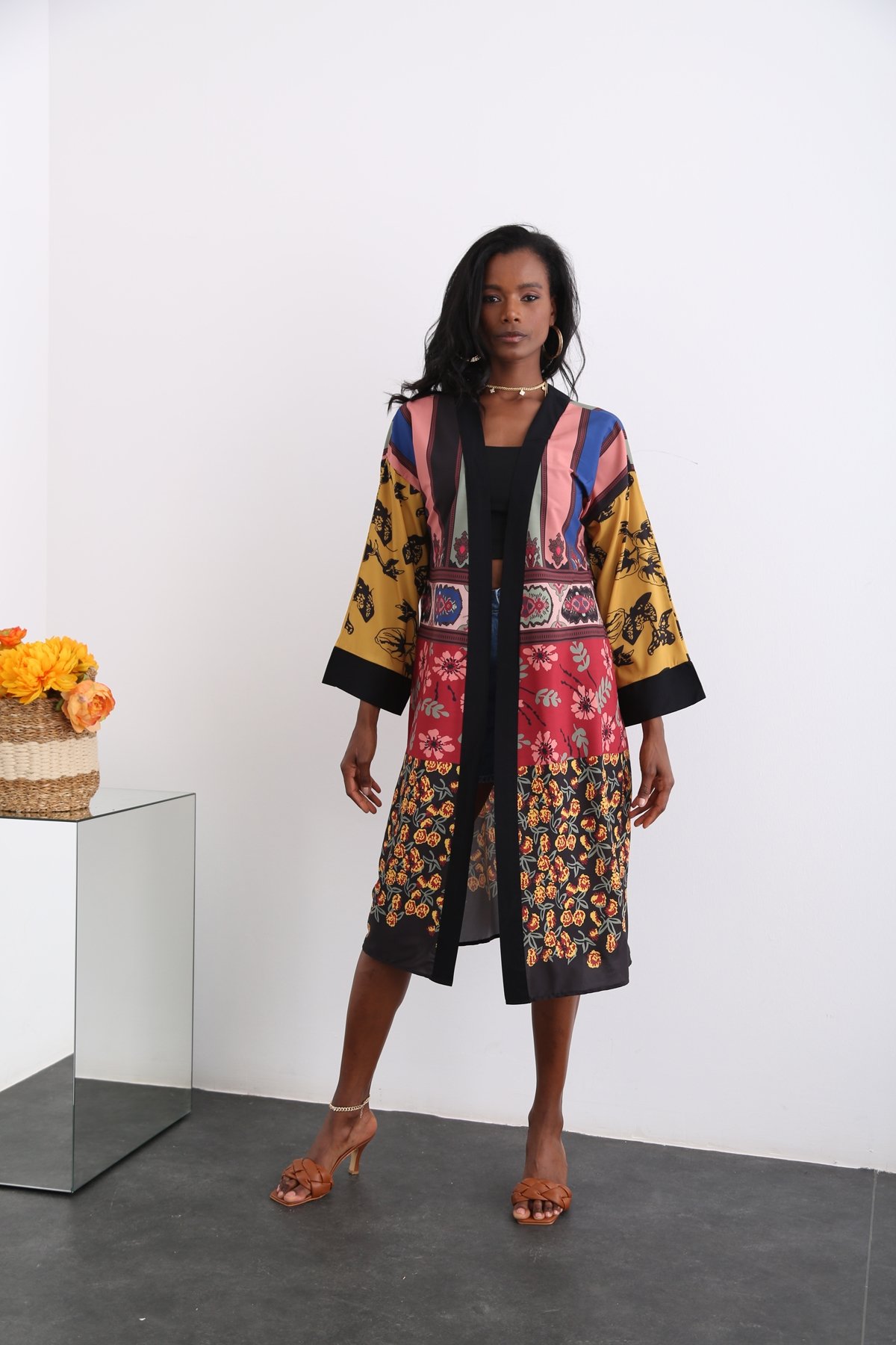 Siyah Kuşaklı Desenli Kimono 0190