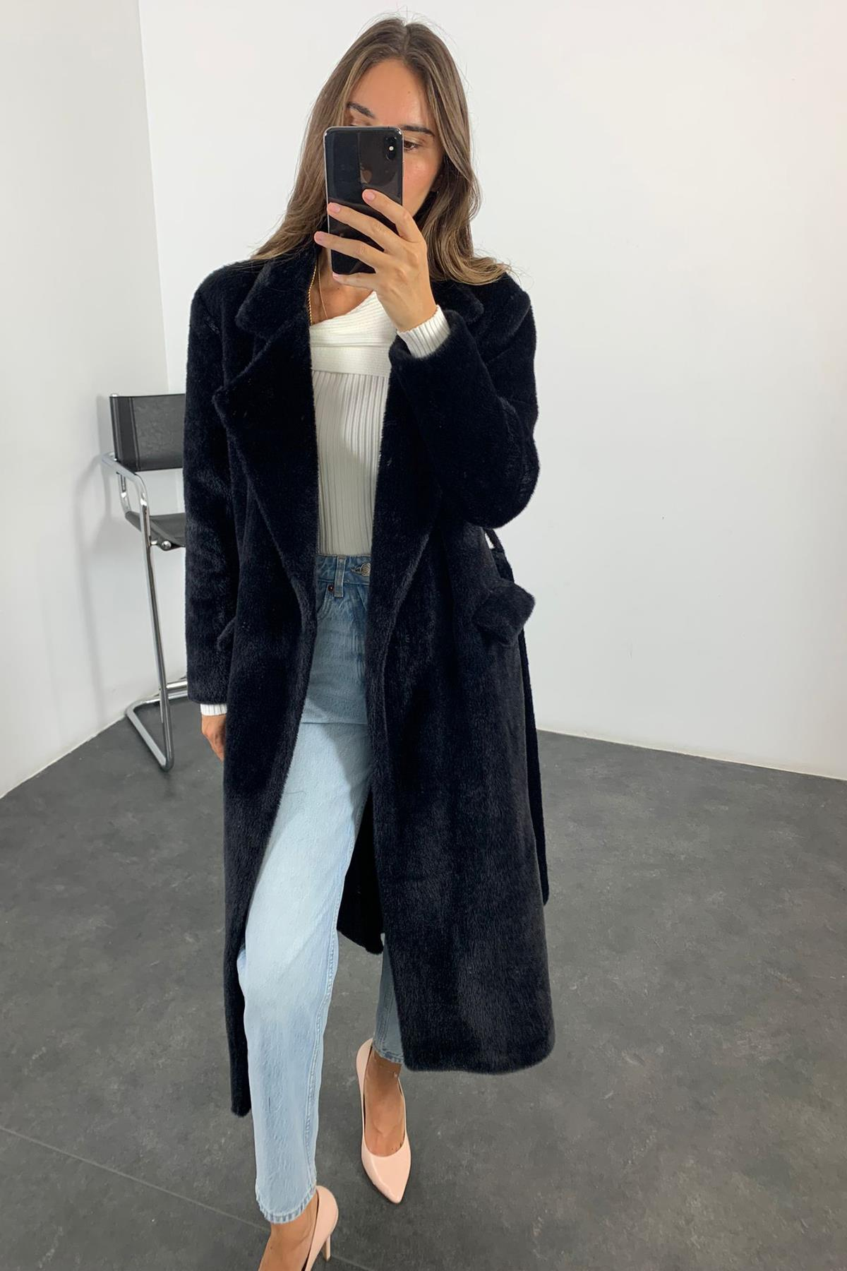 Siyah Kuşaklı Maxi Boy Peluş Palto 542127