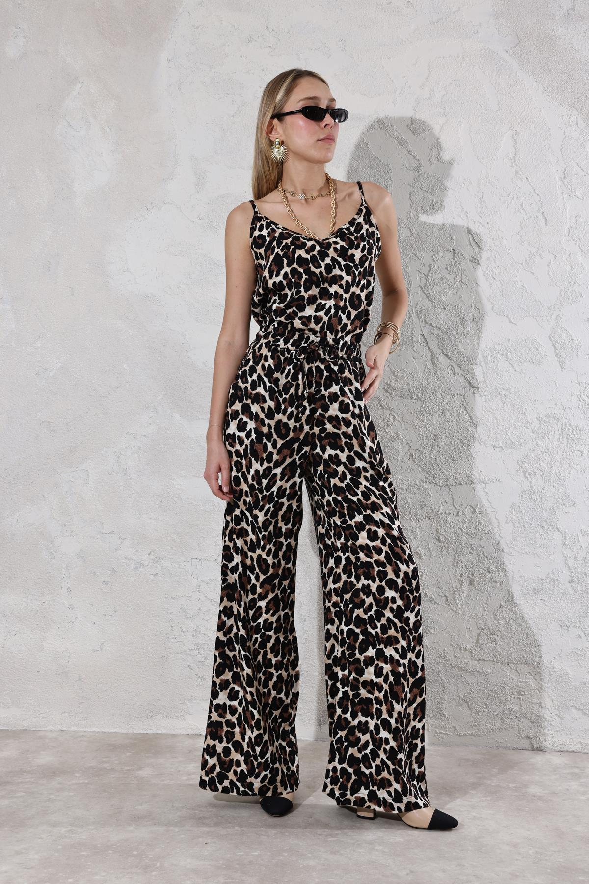 Siyah Leopar Desen Askılı Bluz Pantolon Takım 986109