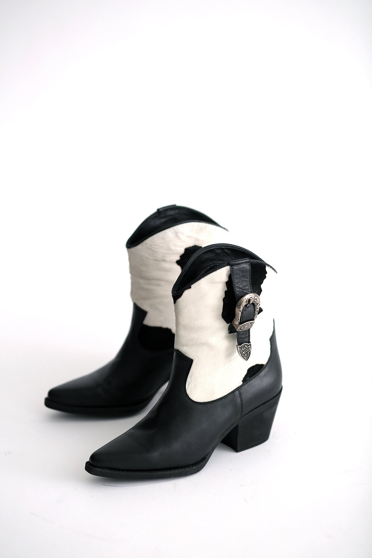 Siyah Limited Edition Tokalı Western Bot 