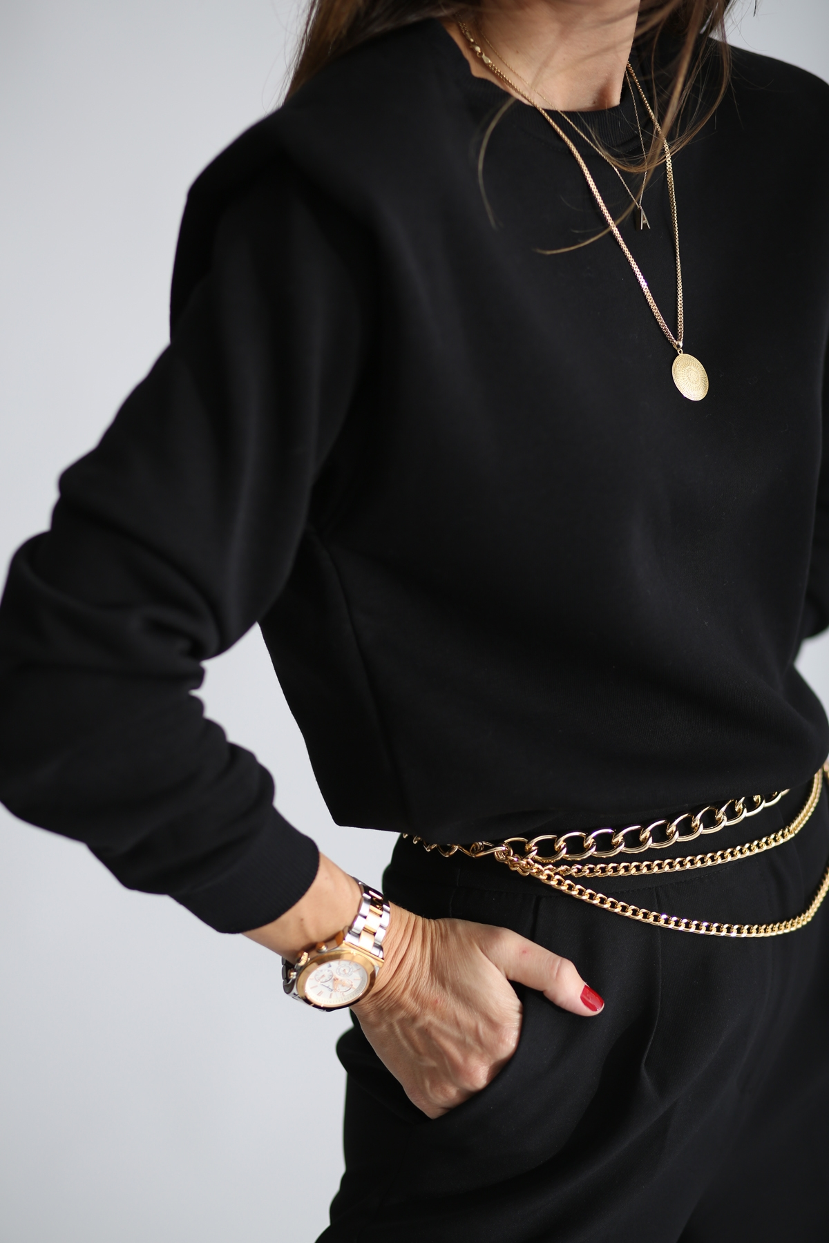 Siyah Omzu Vatkalı Sweatshirt 3232