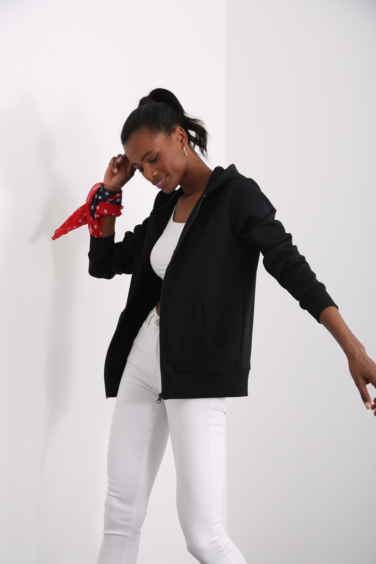 Siyah Organik Unisex Fermuarlı Sweatshirt 