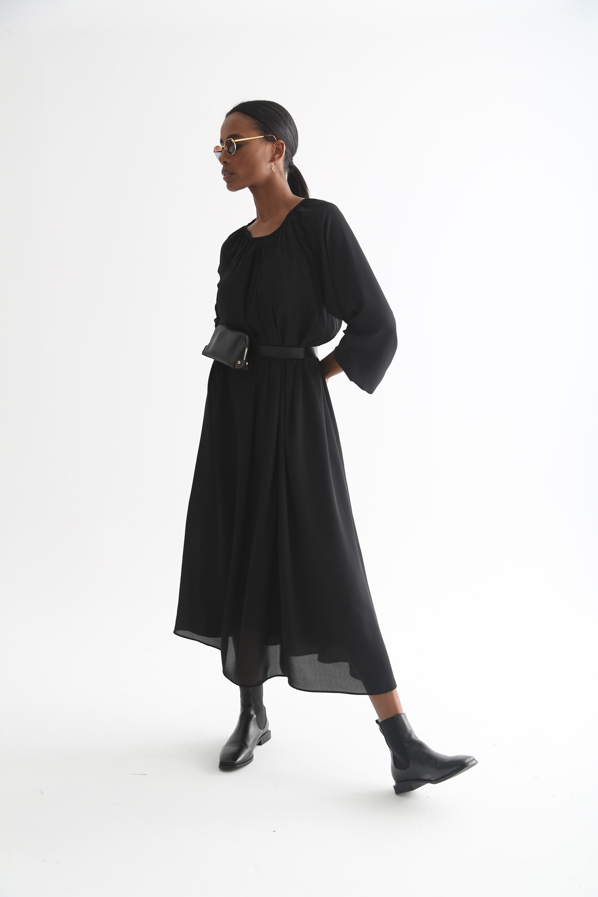 Siyah Oversize Kolları Lastikli Elbise 0081