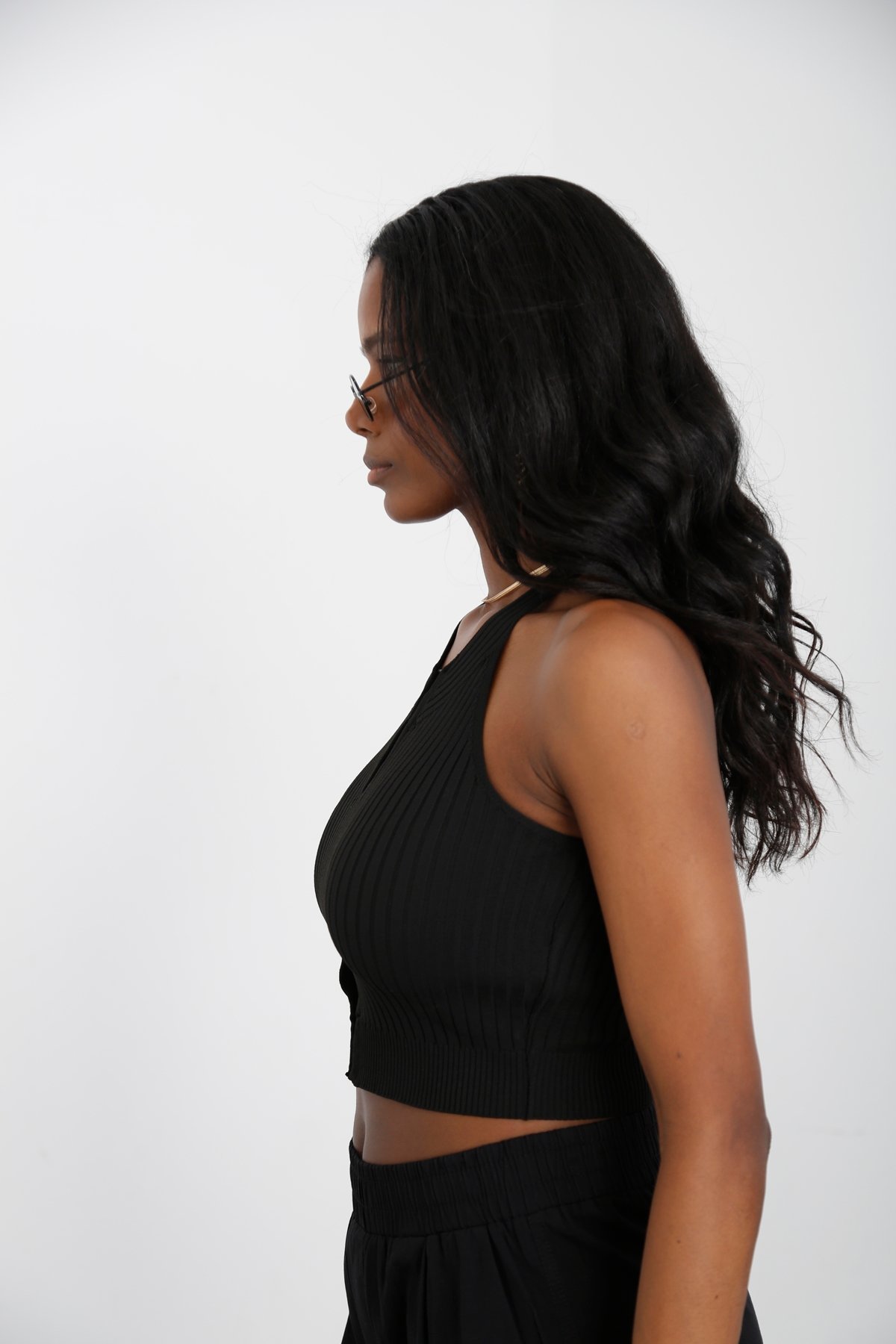 Siyah Pencere Detaylı Crop 290067