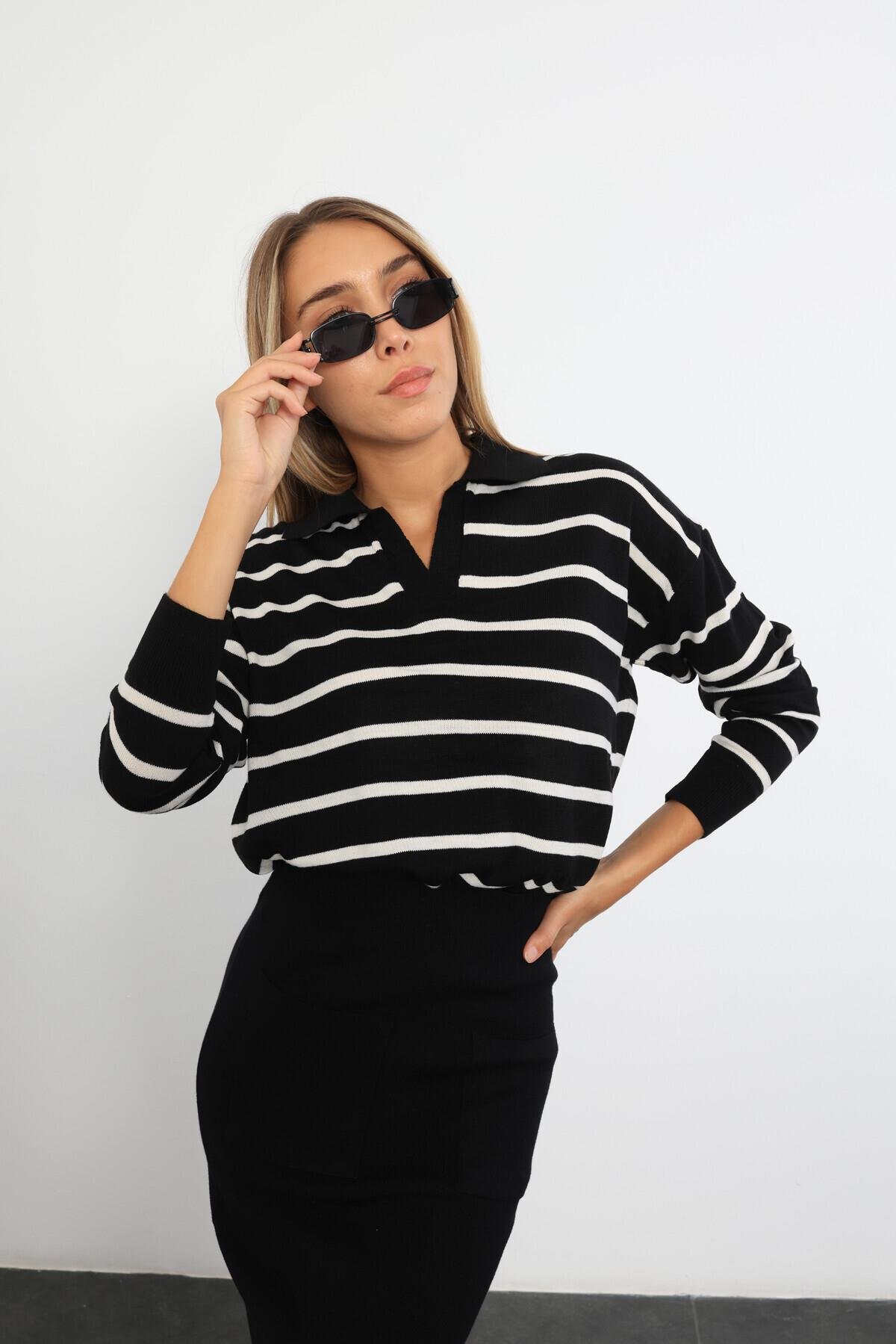 Siyah Polo Yaka Çizgili Triko 210244