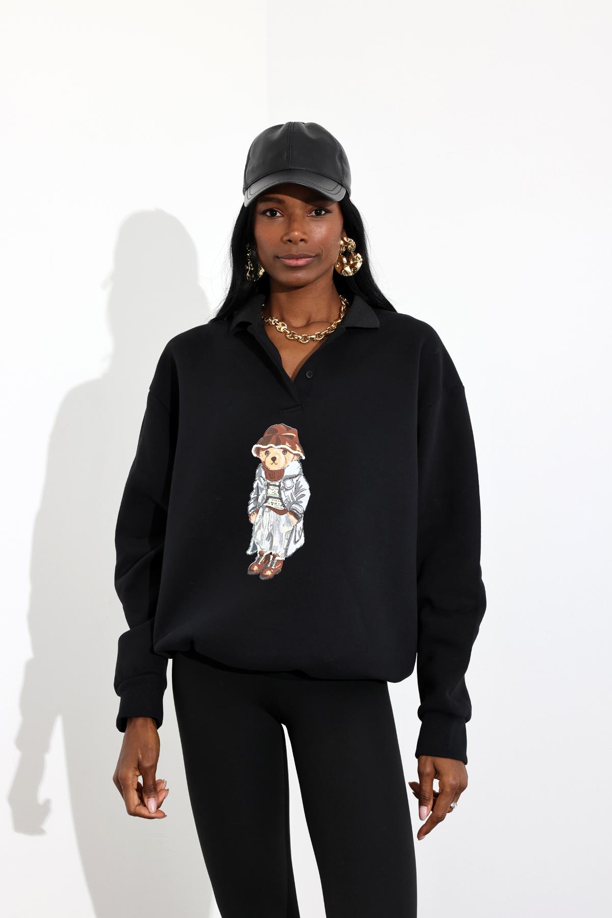 Siyah Polo Yaka Teddy Baskılı Sweatshirt 111042