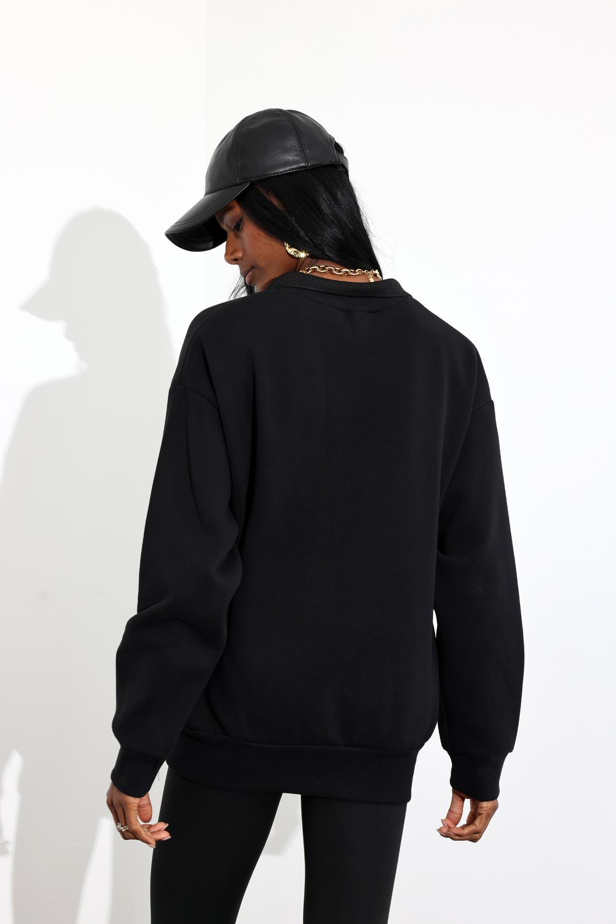 Siyah Polo Yaka Teddy Baskılı Sweatshirt 111042