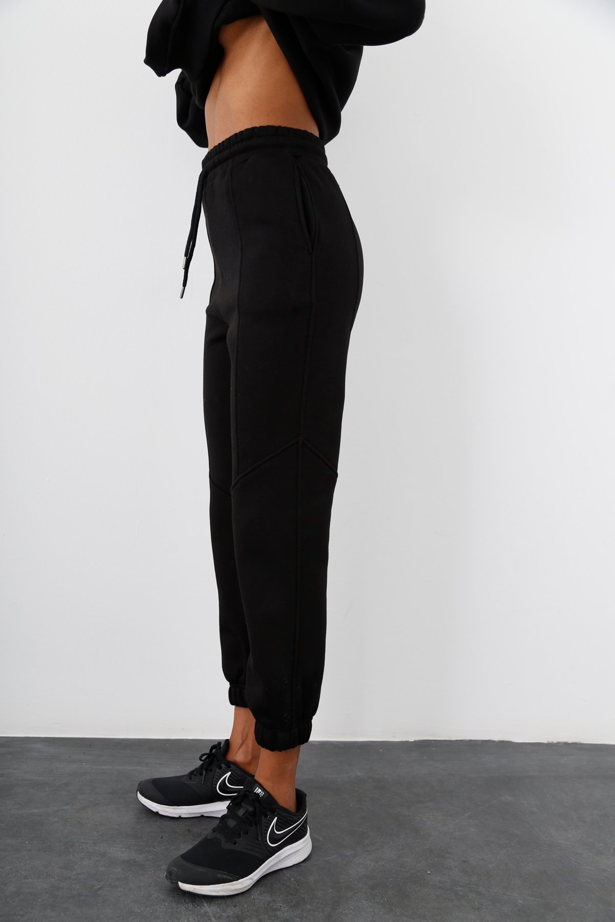 Siyah Şardonlu Jogger Eşofman 242